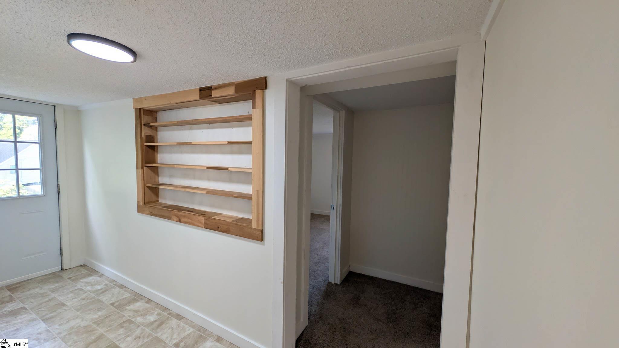 217 Railroad Street Property Photo 6