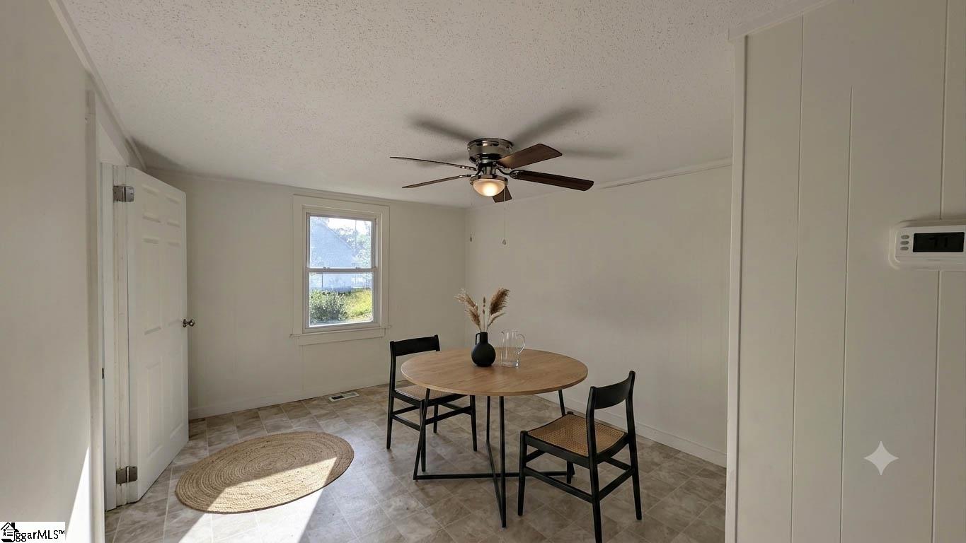 217 Railroad Street Property Photo 7