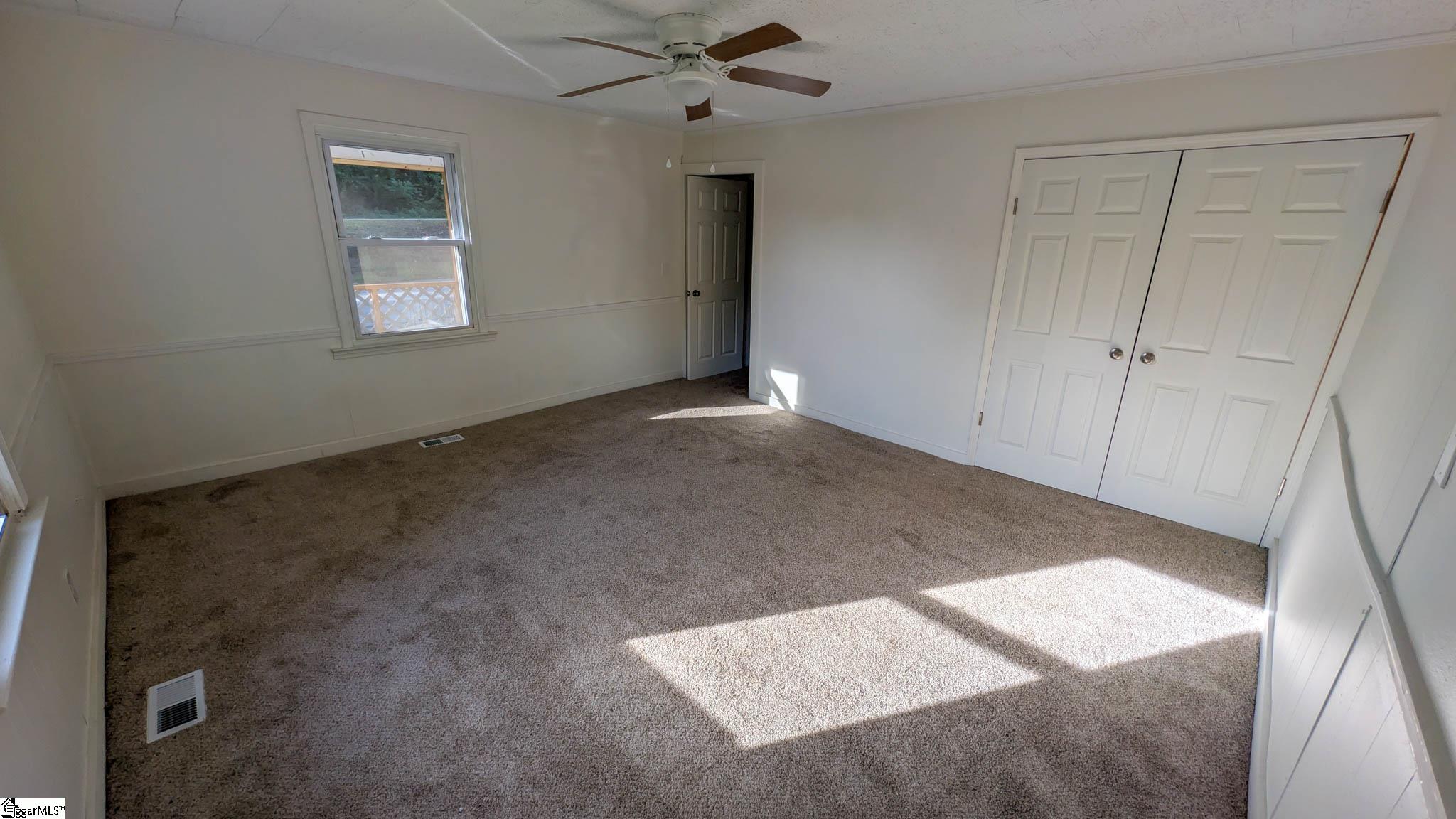 217 Railroad Street Property Photo 12