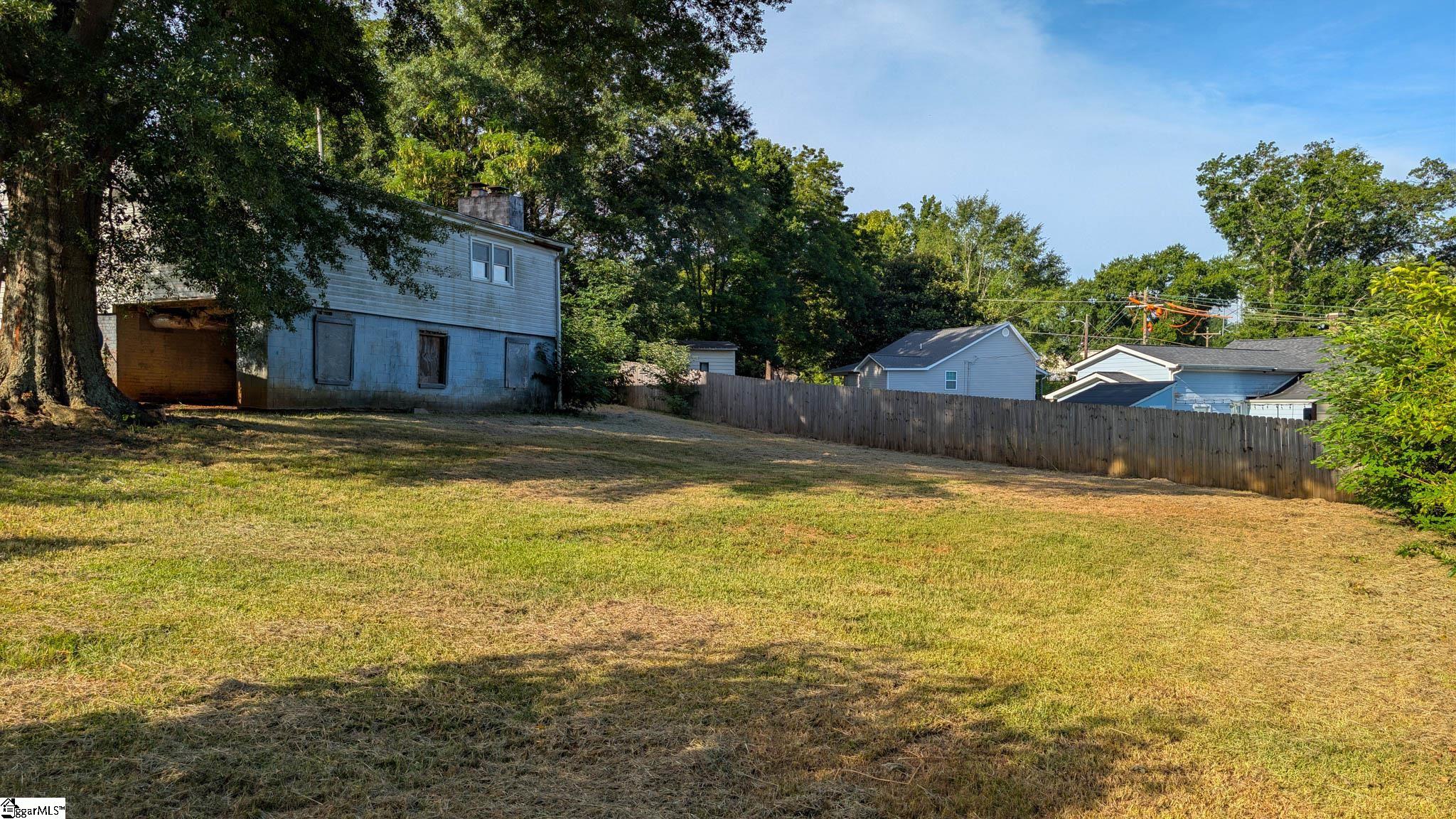 217 Railroad Street Property Photo 19