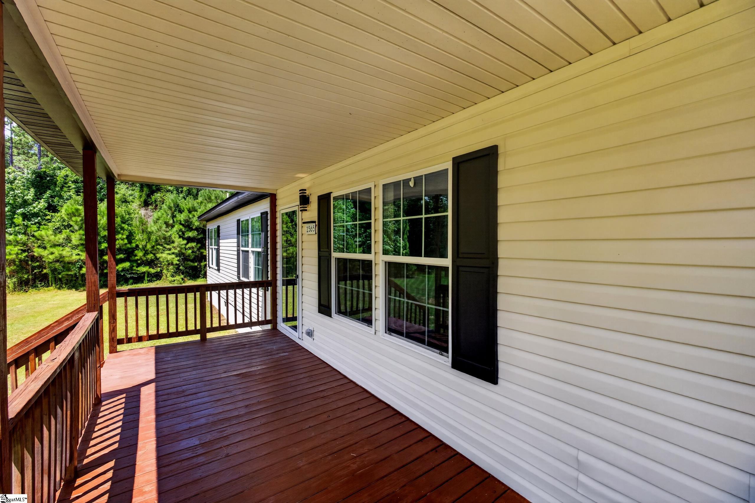 1565 Dowey Circle Property Photo 6