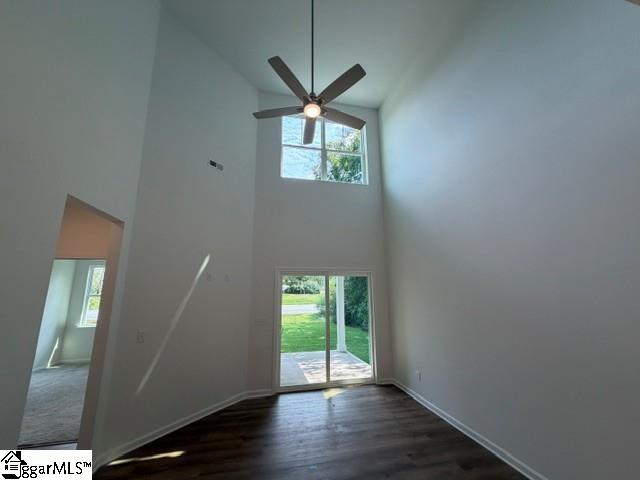 305 Dunnlea Way Property Photo 5