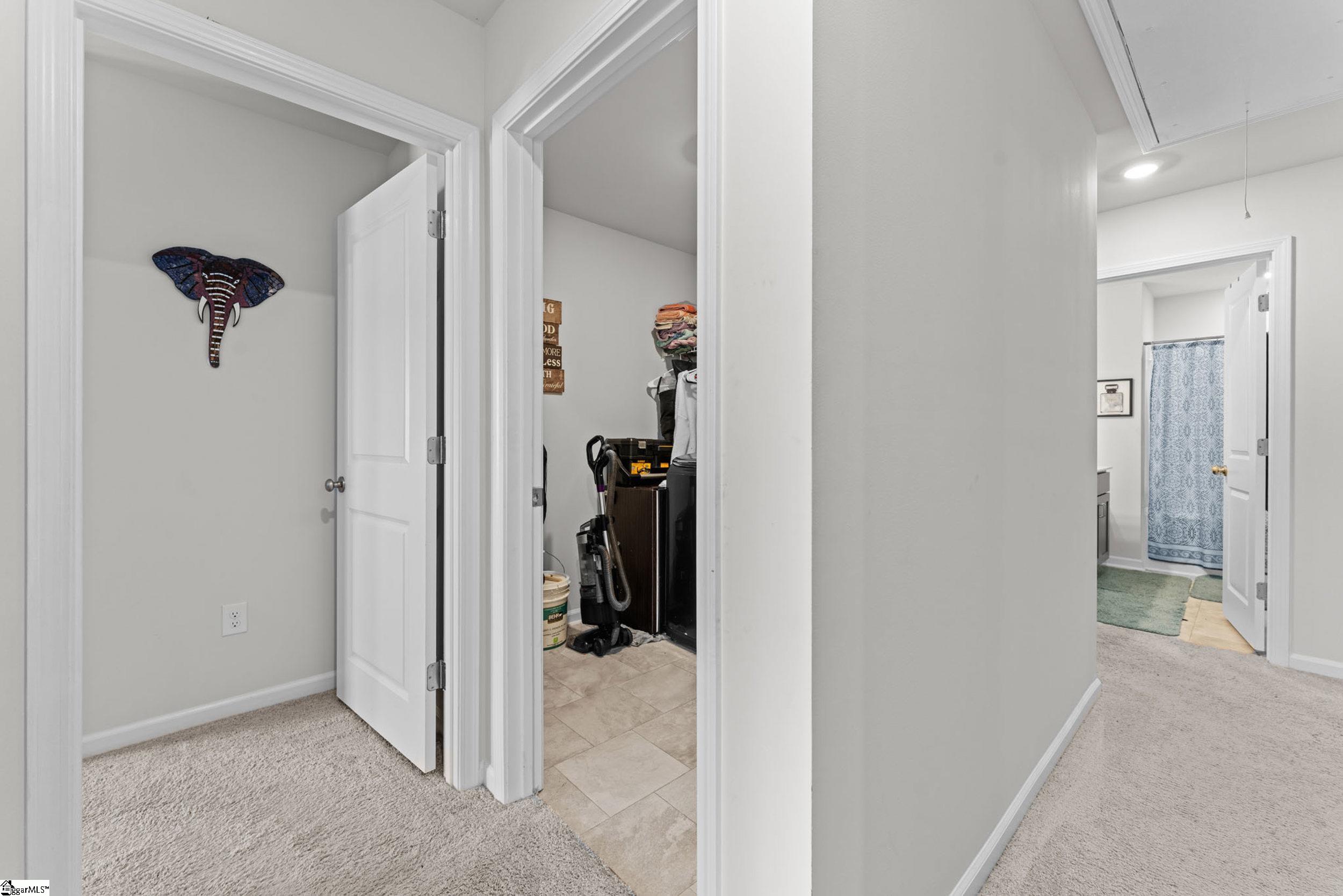 7063 Fairview Falls Drive Property Photo 21