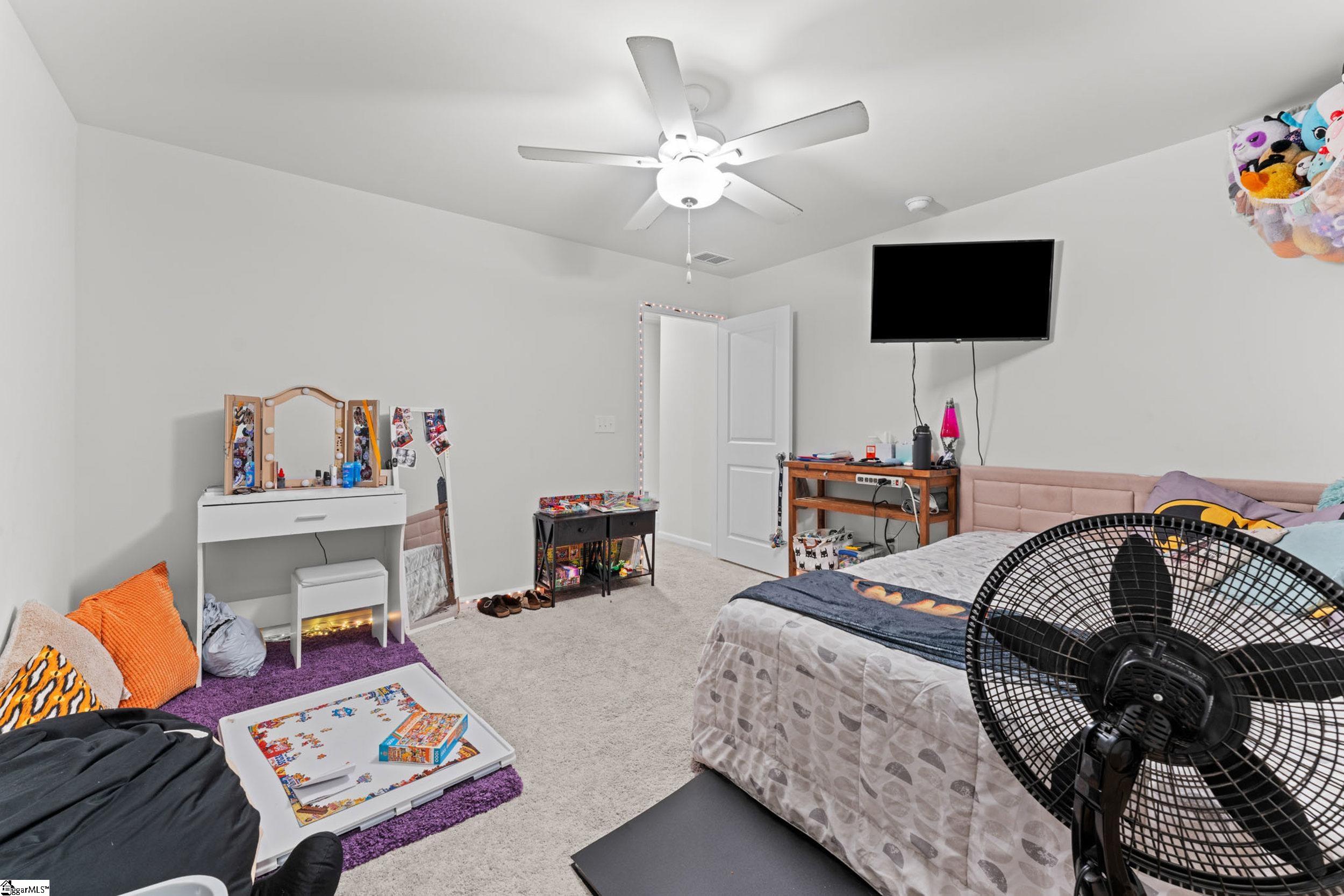 7063 Fairview Falls Drive Property Photo 27