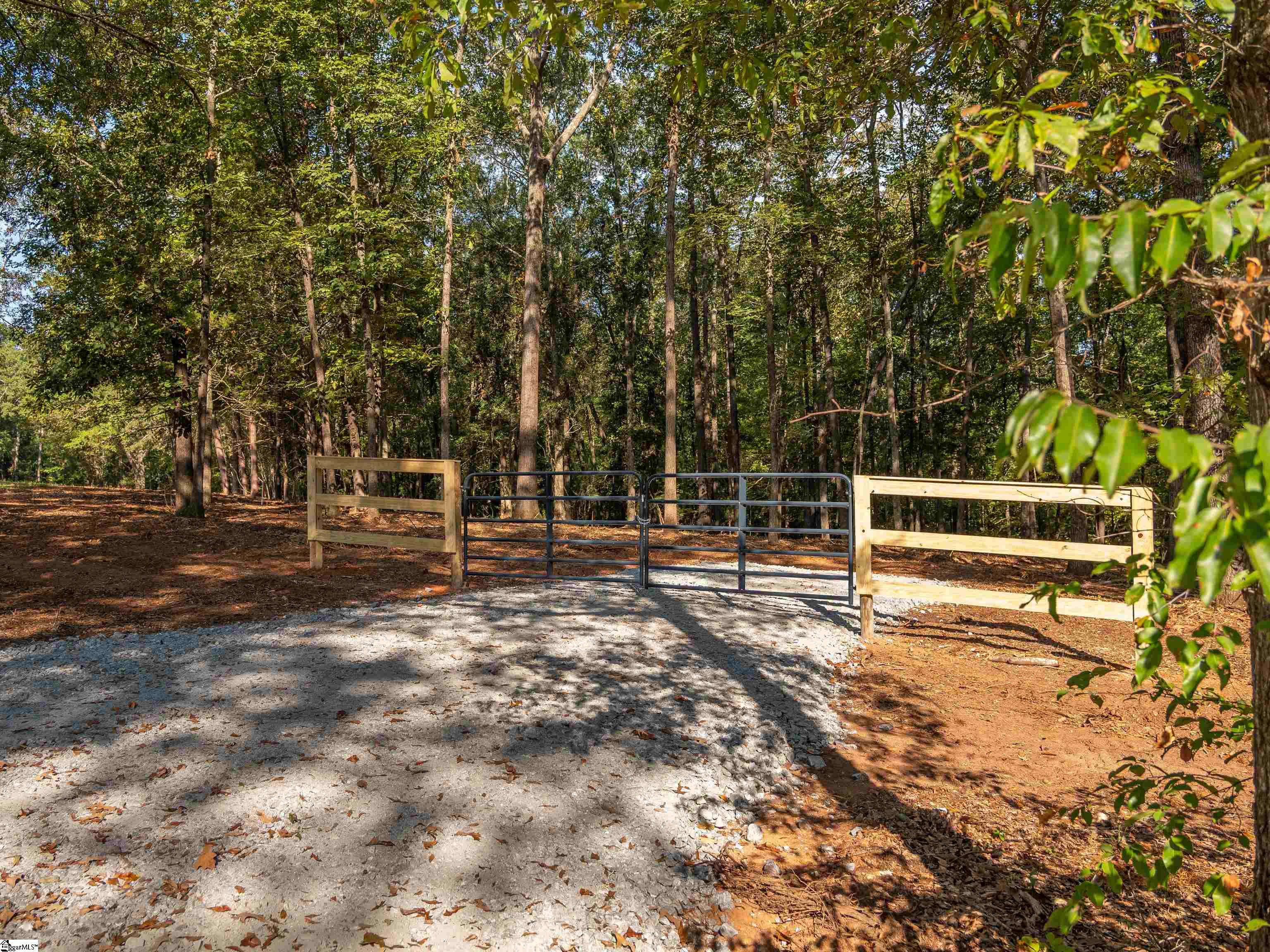 Gibson Road Property Photo 6