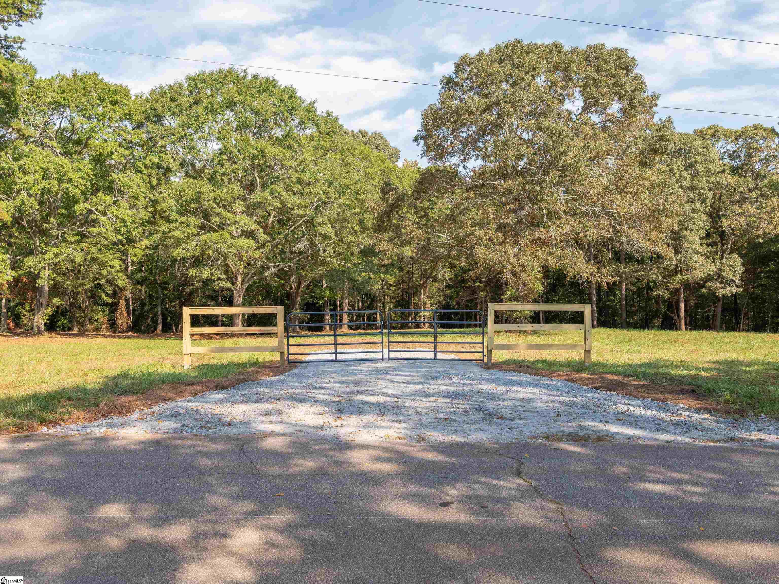 Gibson Road Property Photo 5