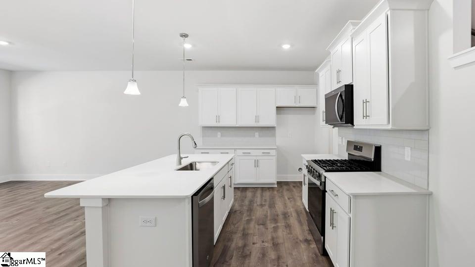 711 Lesbury Lane Property Photo 8