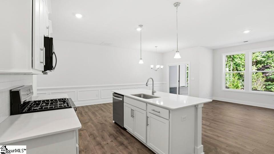 711 Lesbury Lane Property Photo 12