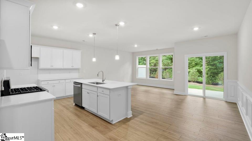 719 Lesbury Lane Property Photo 8