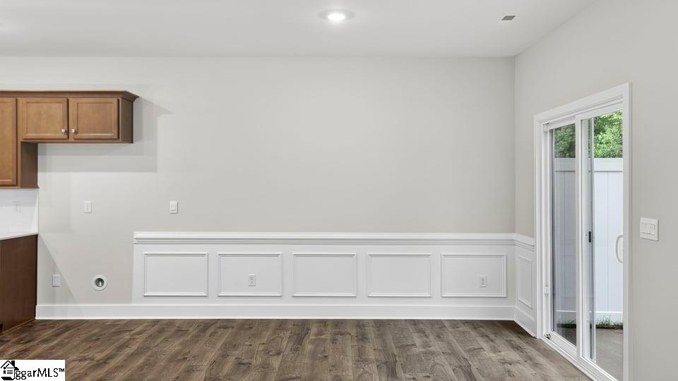 723 Lesbury Lane Property Photo 9