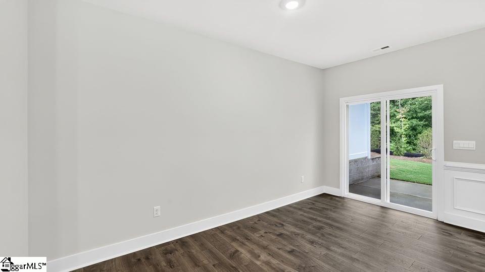 721 Lesbury Lane Property Photo 8