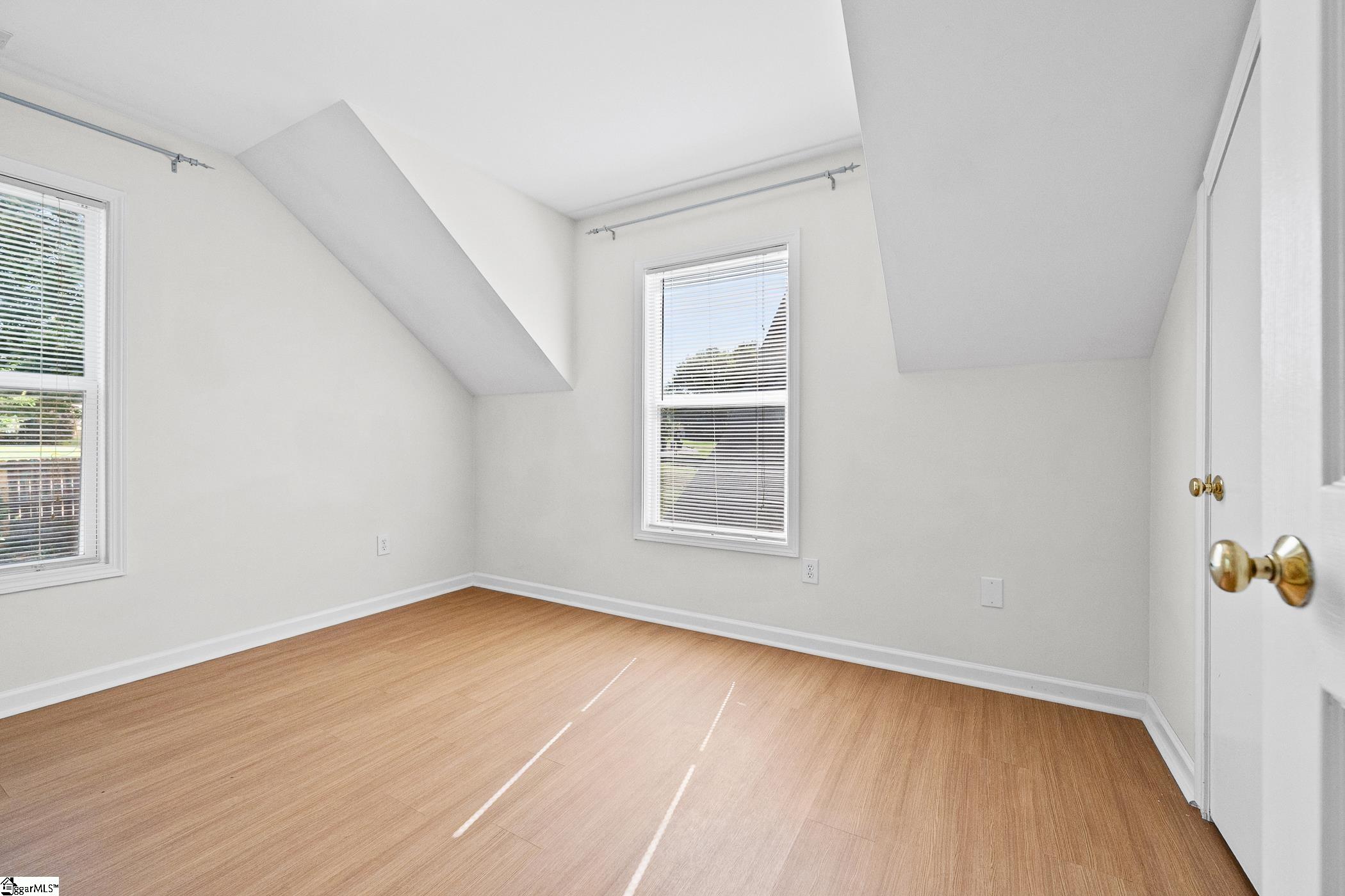 335 Woodlark Street Property Photo 22