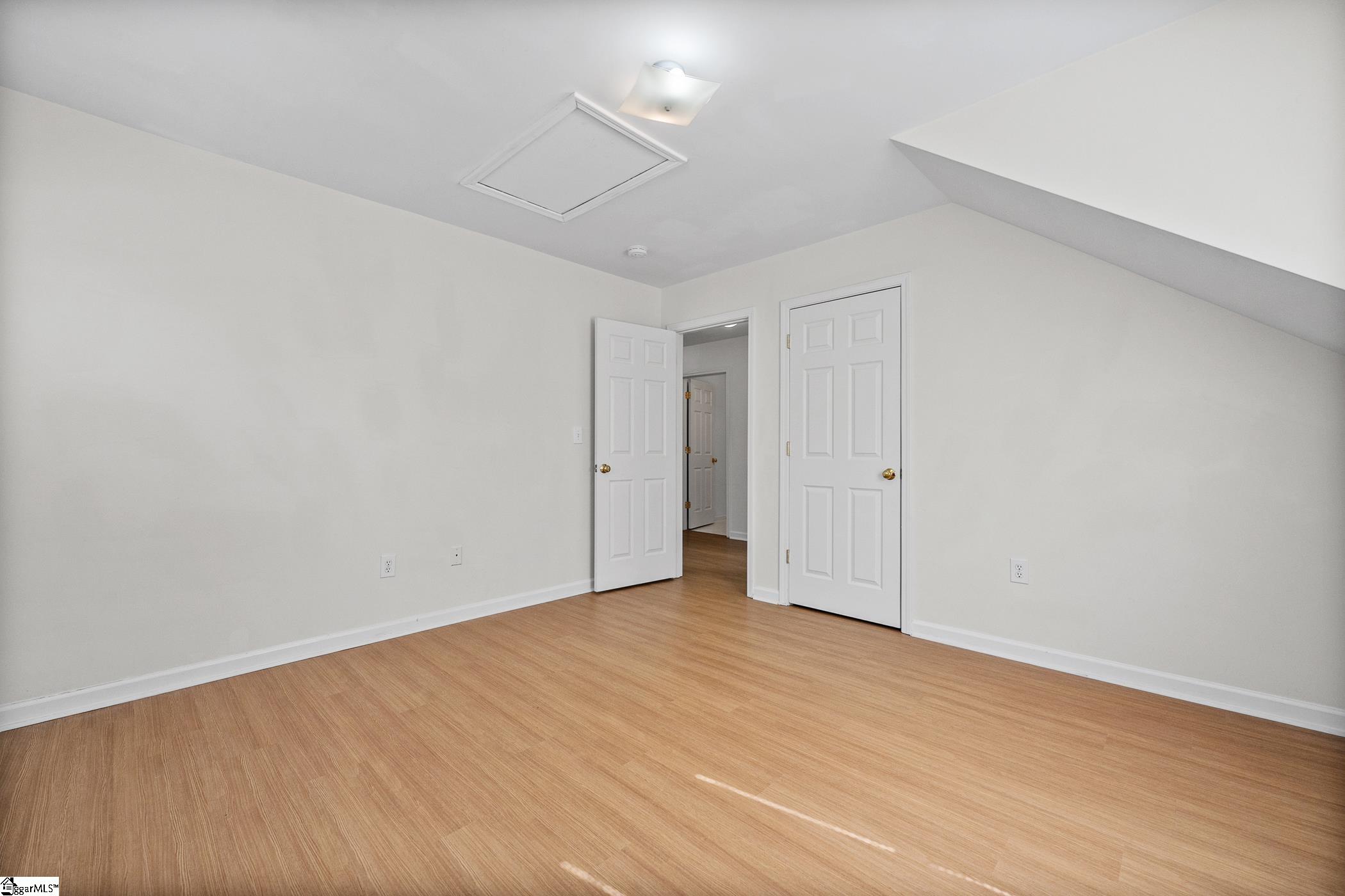 335 Woodlark Street Property Photo 27