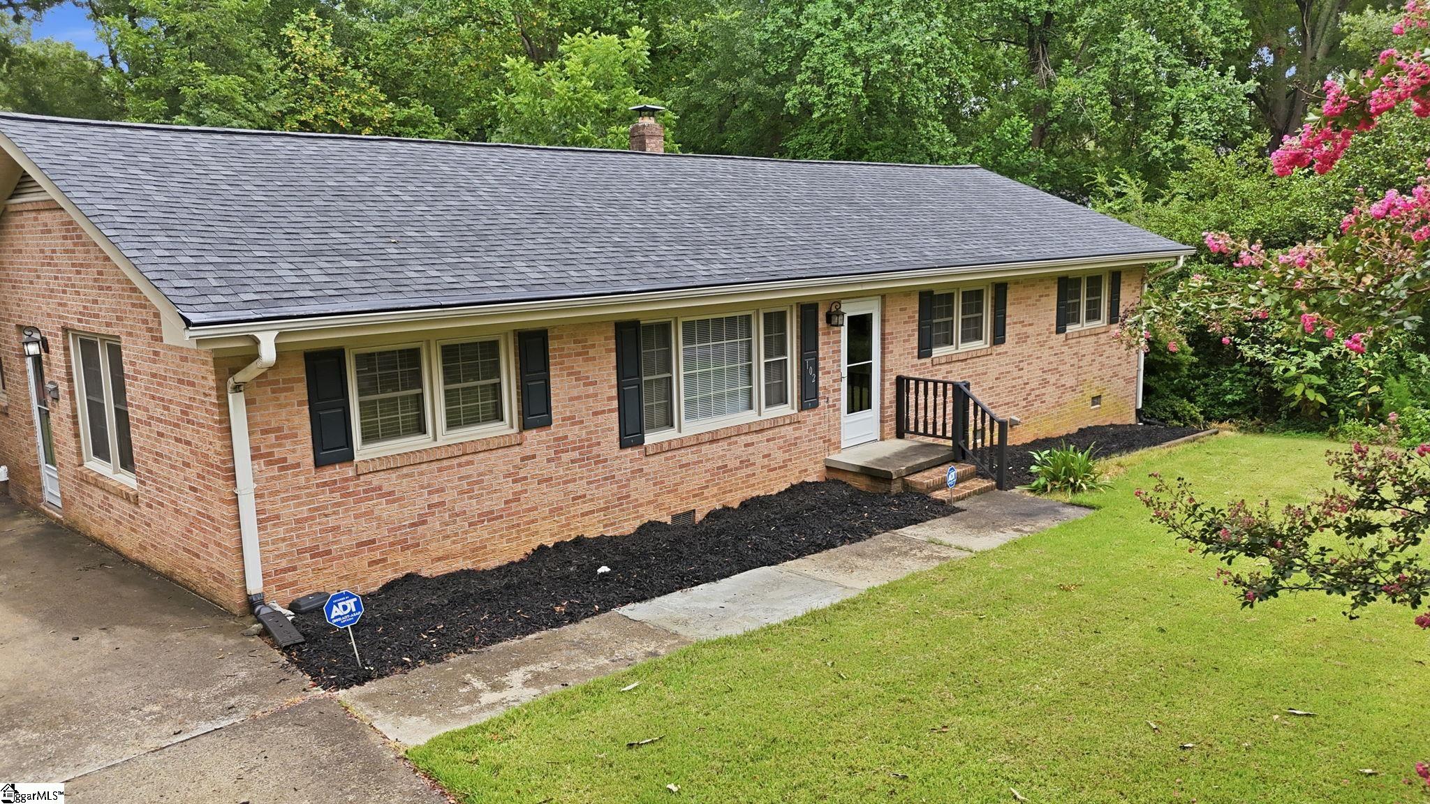102 Palmetto Drive Property Photo 4