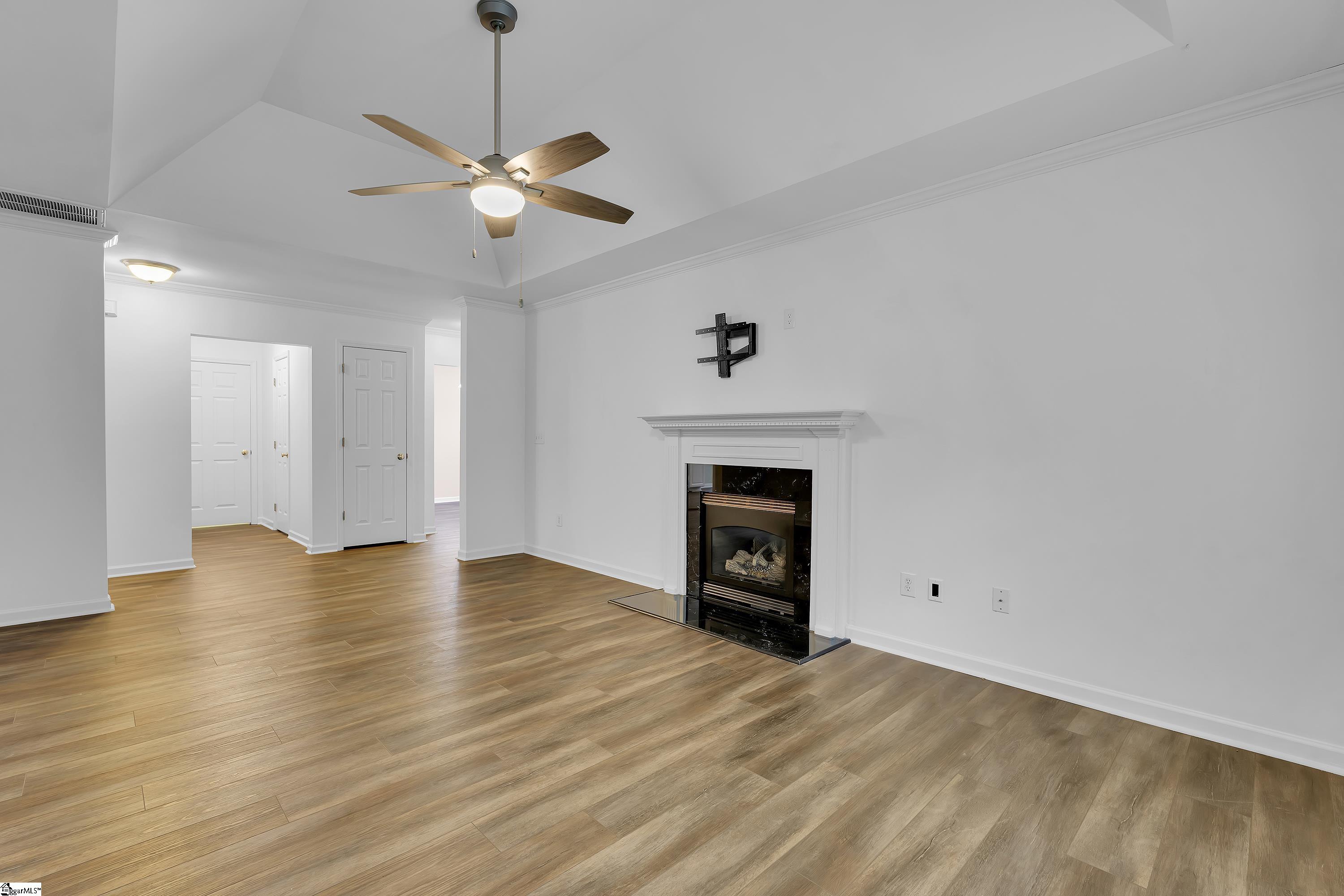 106 Wyndham Court Property Photo 4