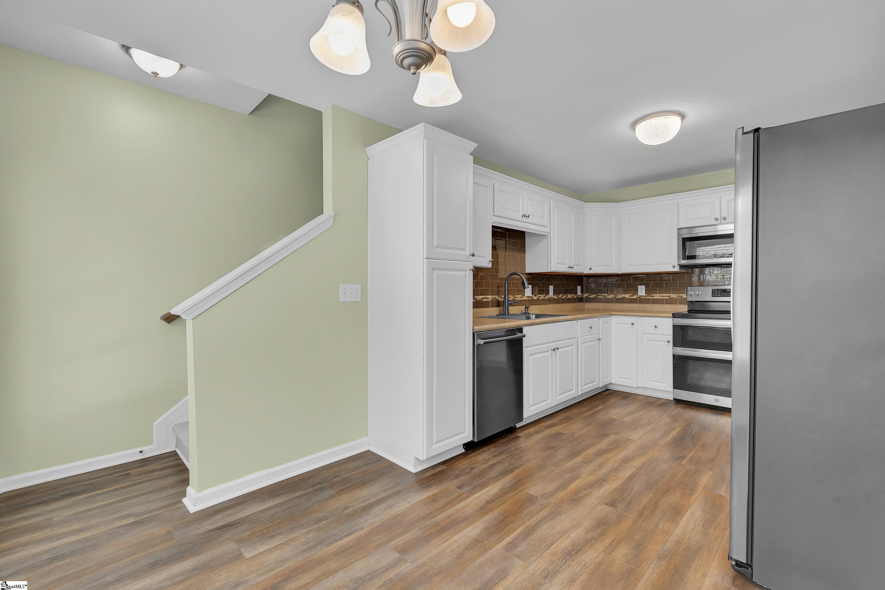 106 Wyndham Court Property Photo 13