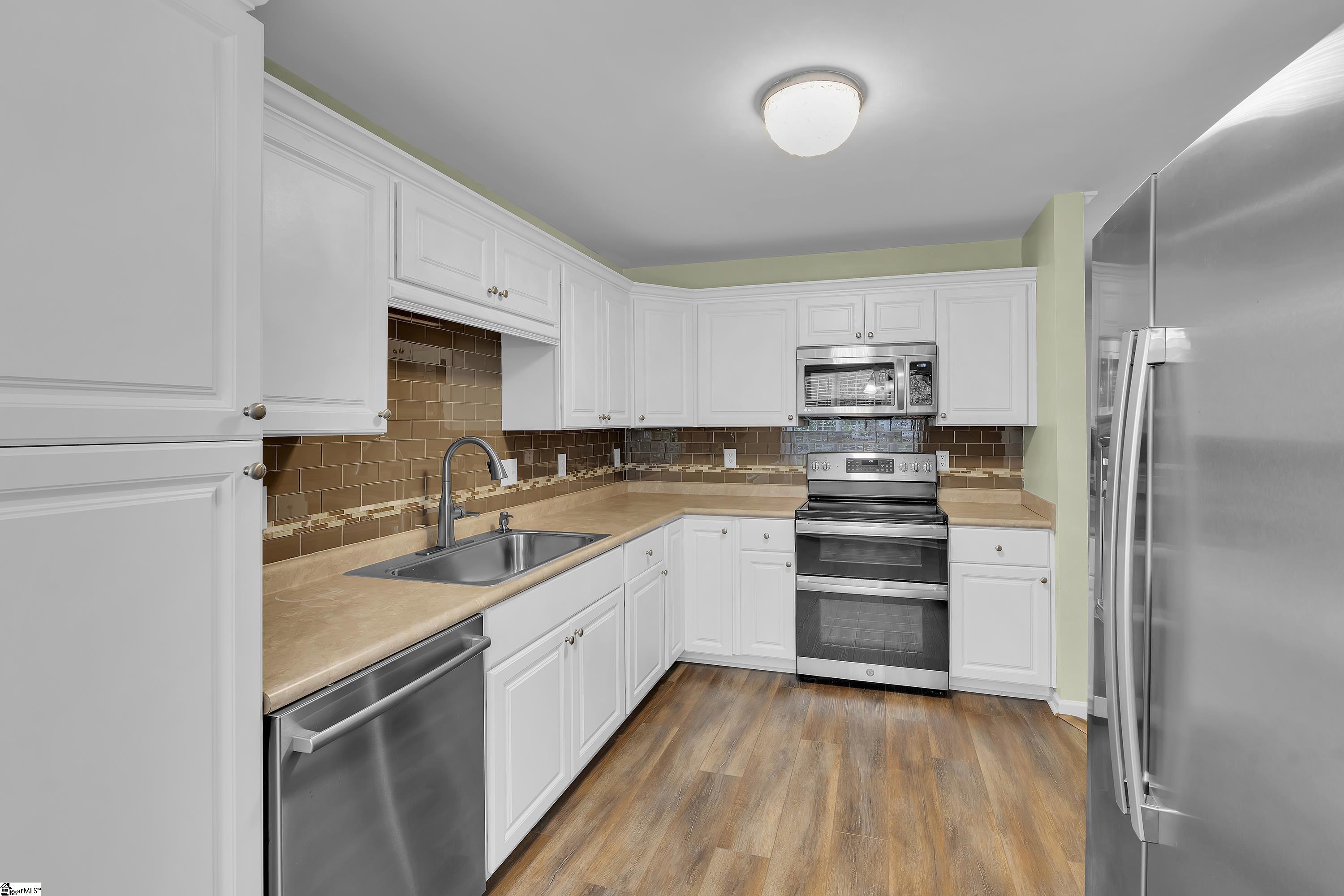 106 Wyndham Court Property Photo 13