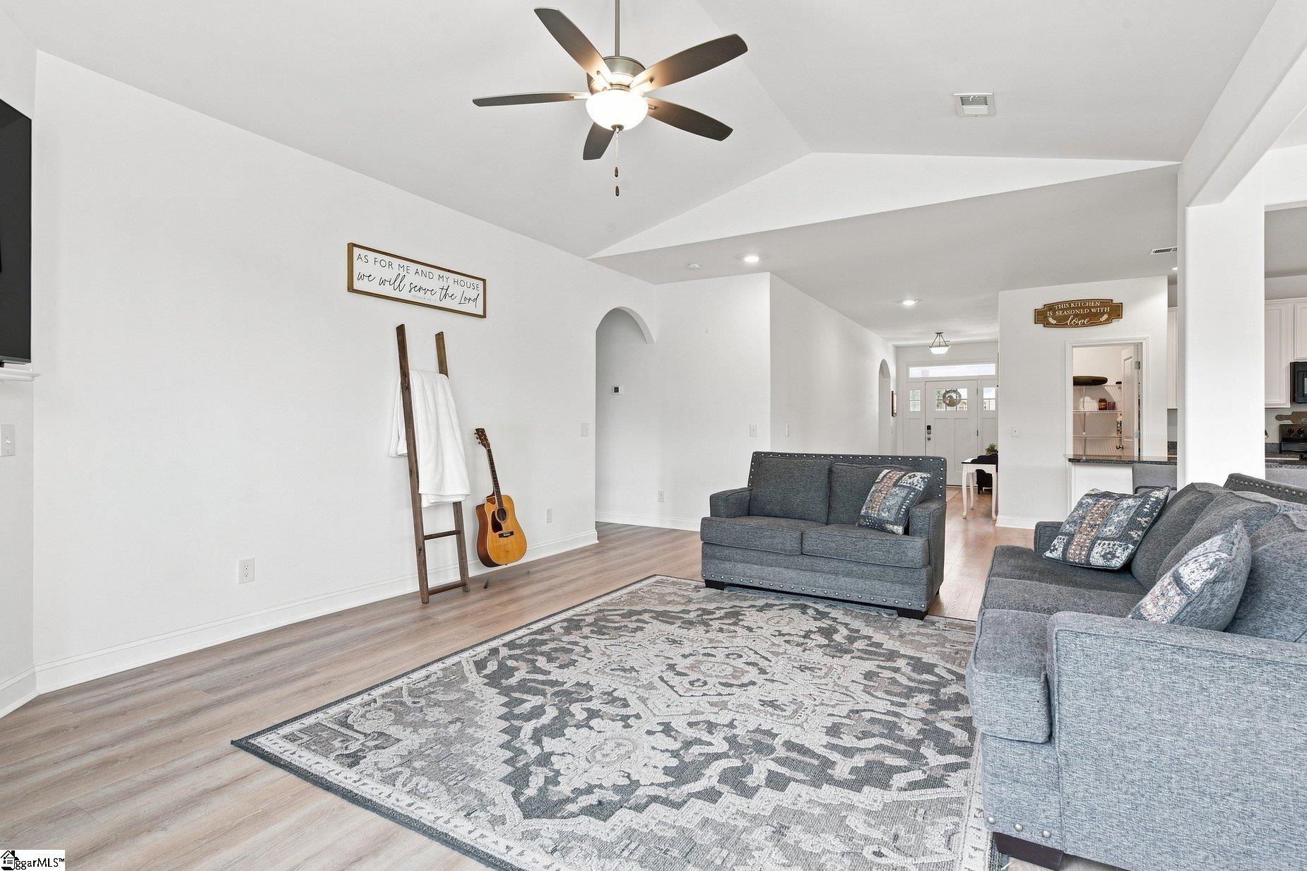 215 Daystrom Drive Property Photo 17