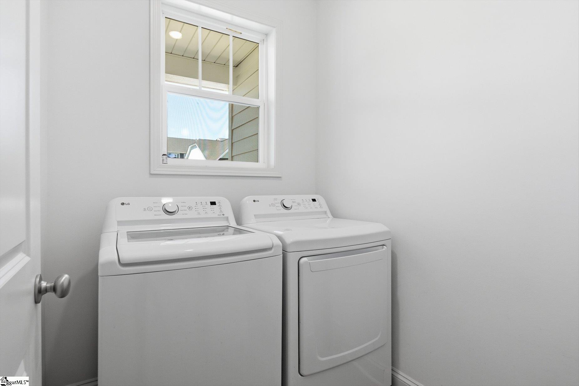 215 Daystrom Drive Property Photo 19