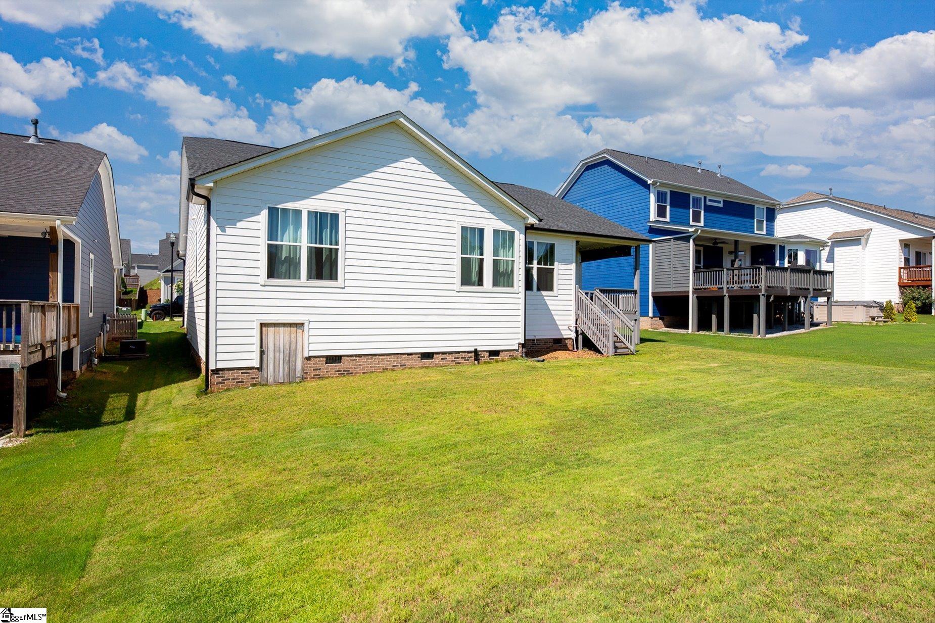 215 Daystrom Drive Property Photo 35