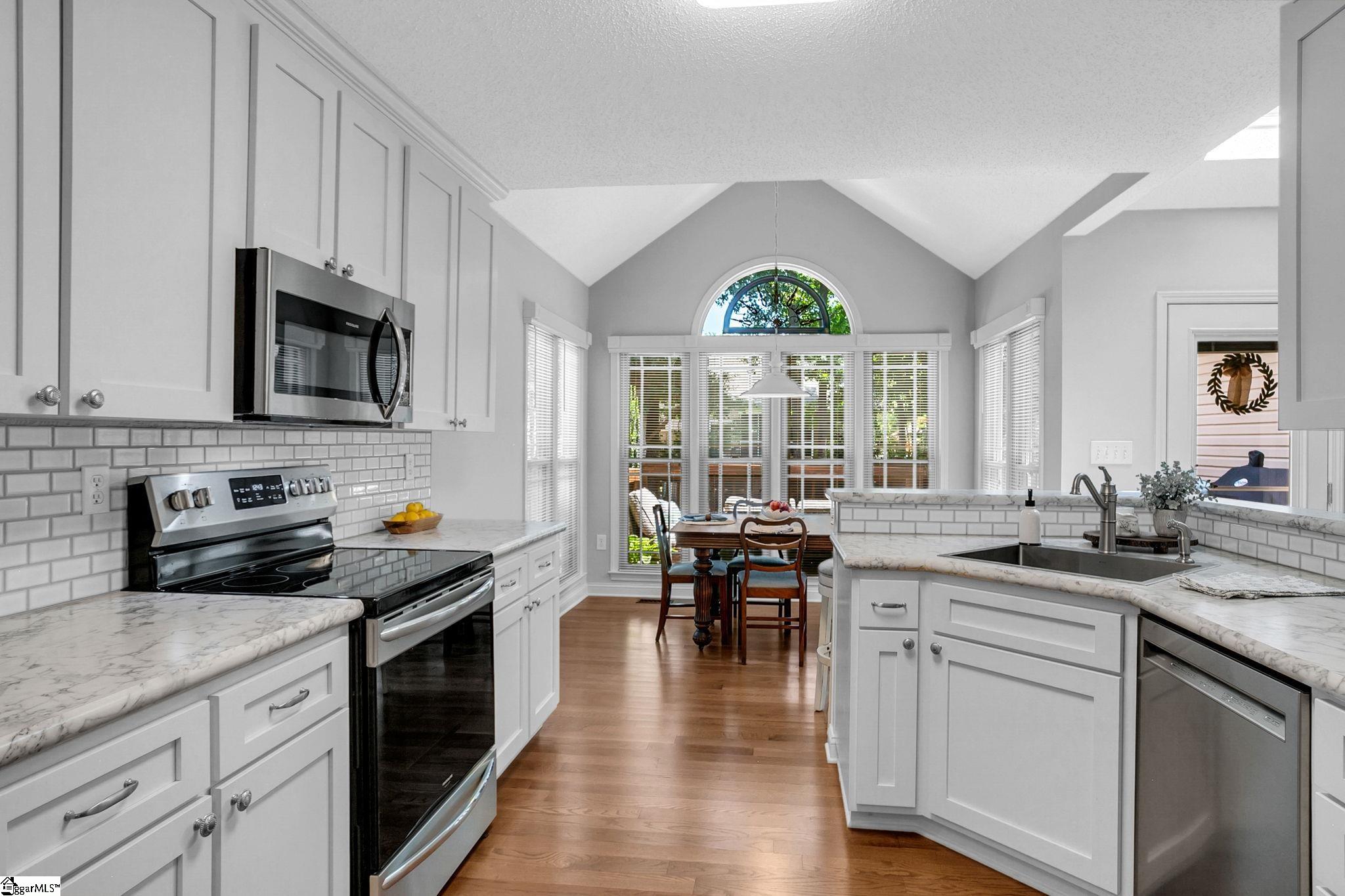 6 Kingsbury Way Property Photo 12