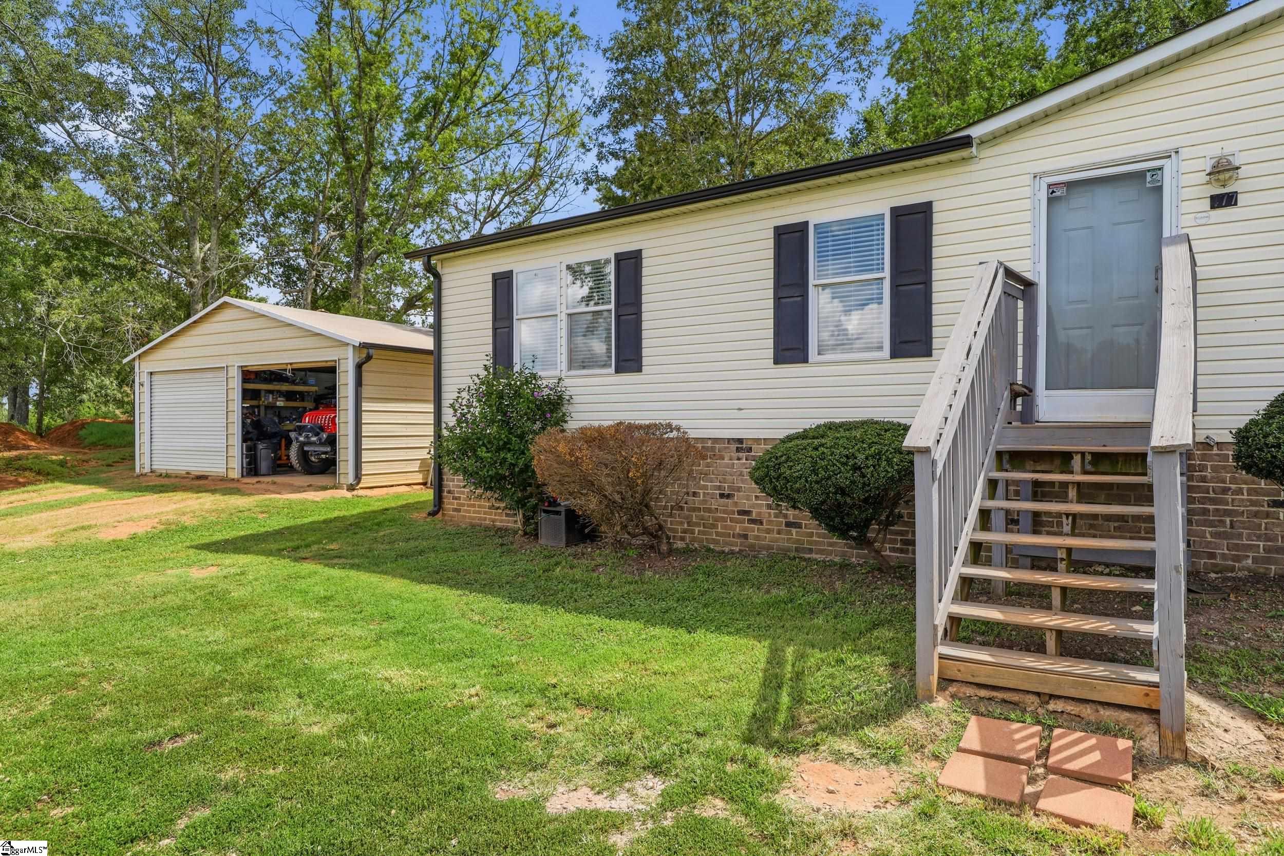 477 Belcher Road Property Photo 2