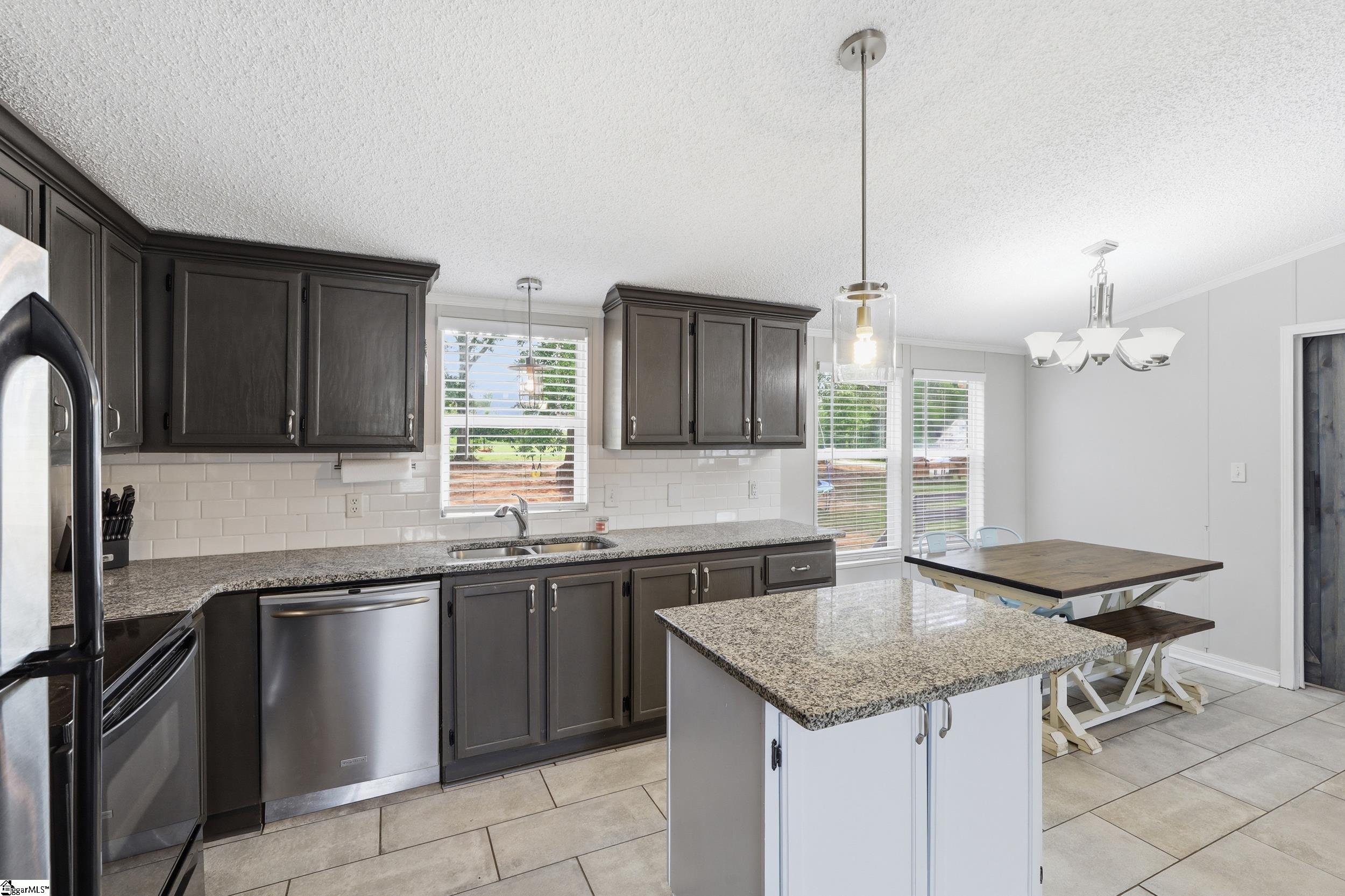 477 Belcher Road Property Photo 12