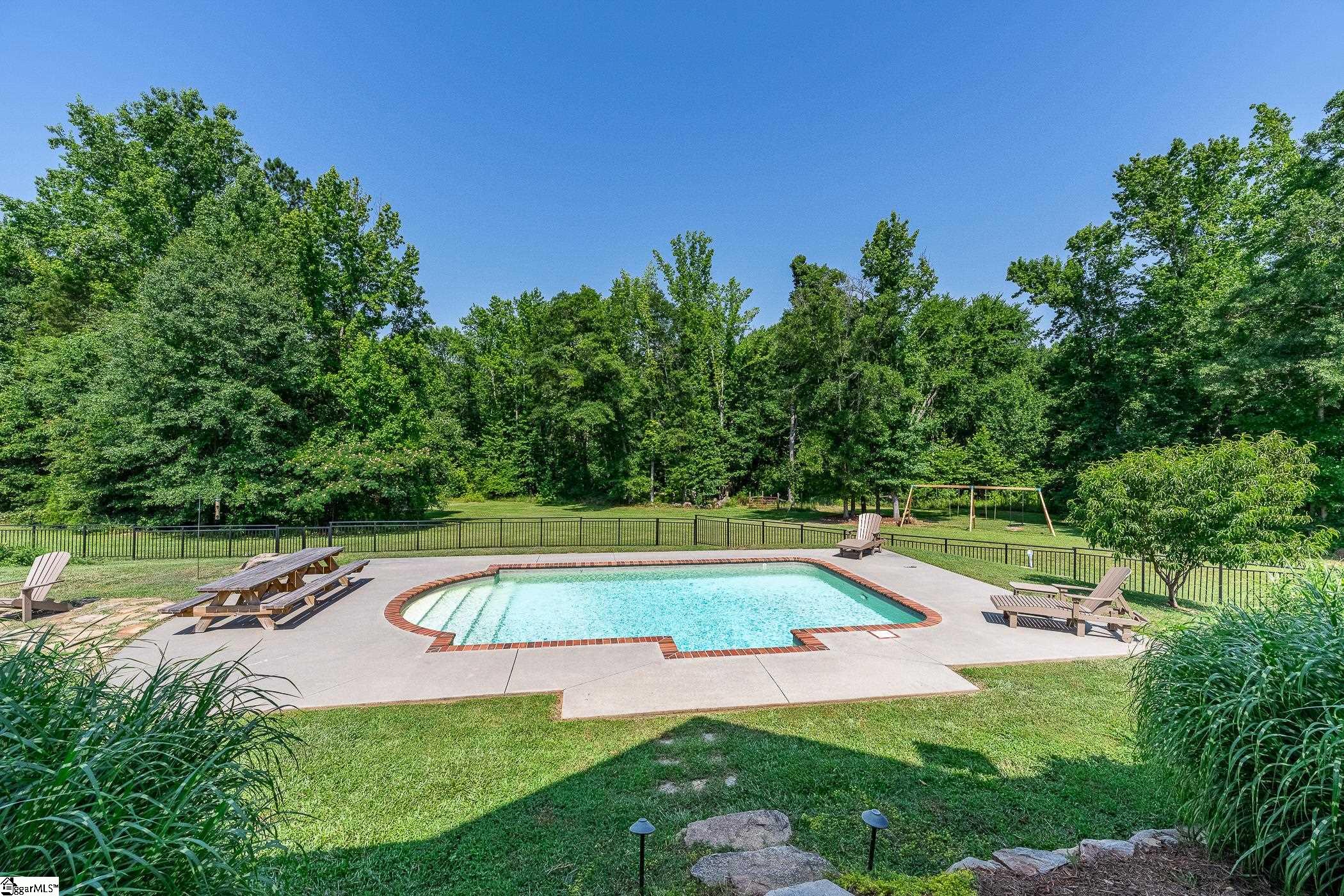 580 Hipps Road Property Photo 37
