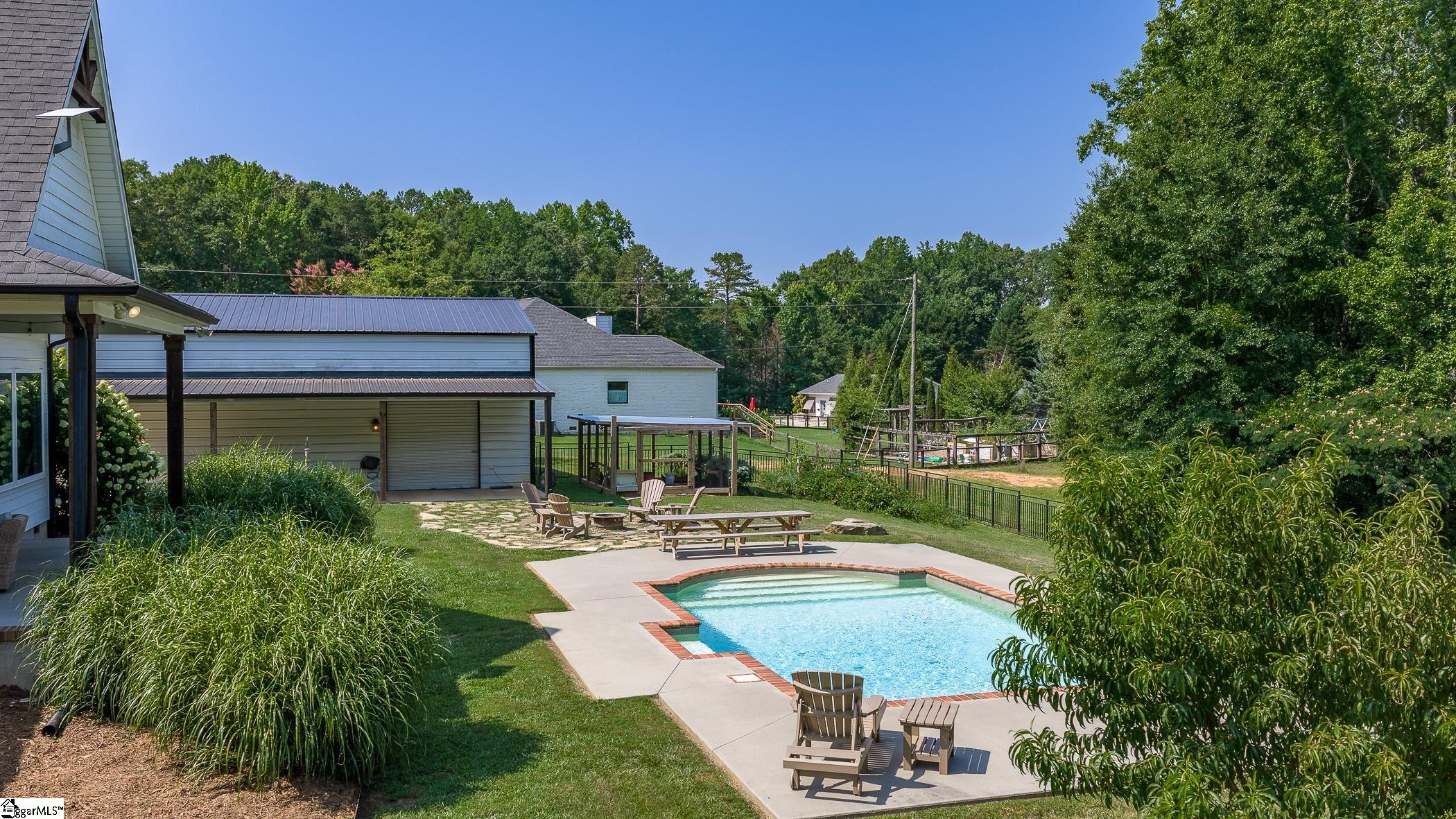 580 Hipps Road Property Photo 40