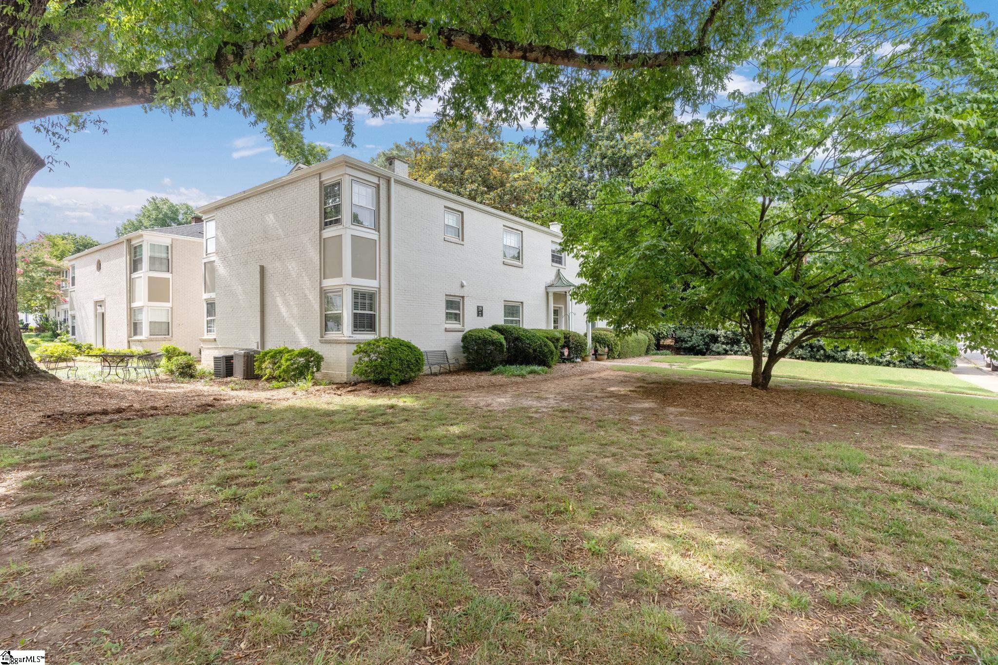 100 Lewis Drive Property Photo 3