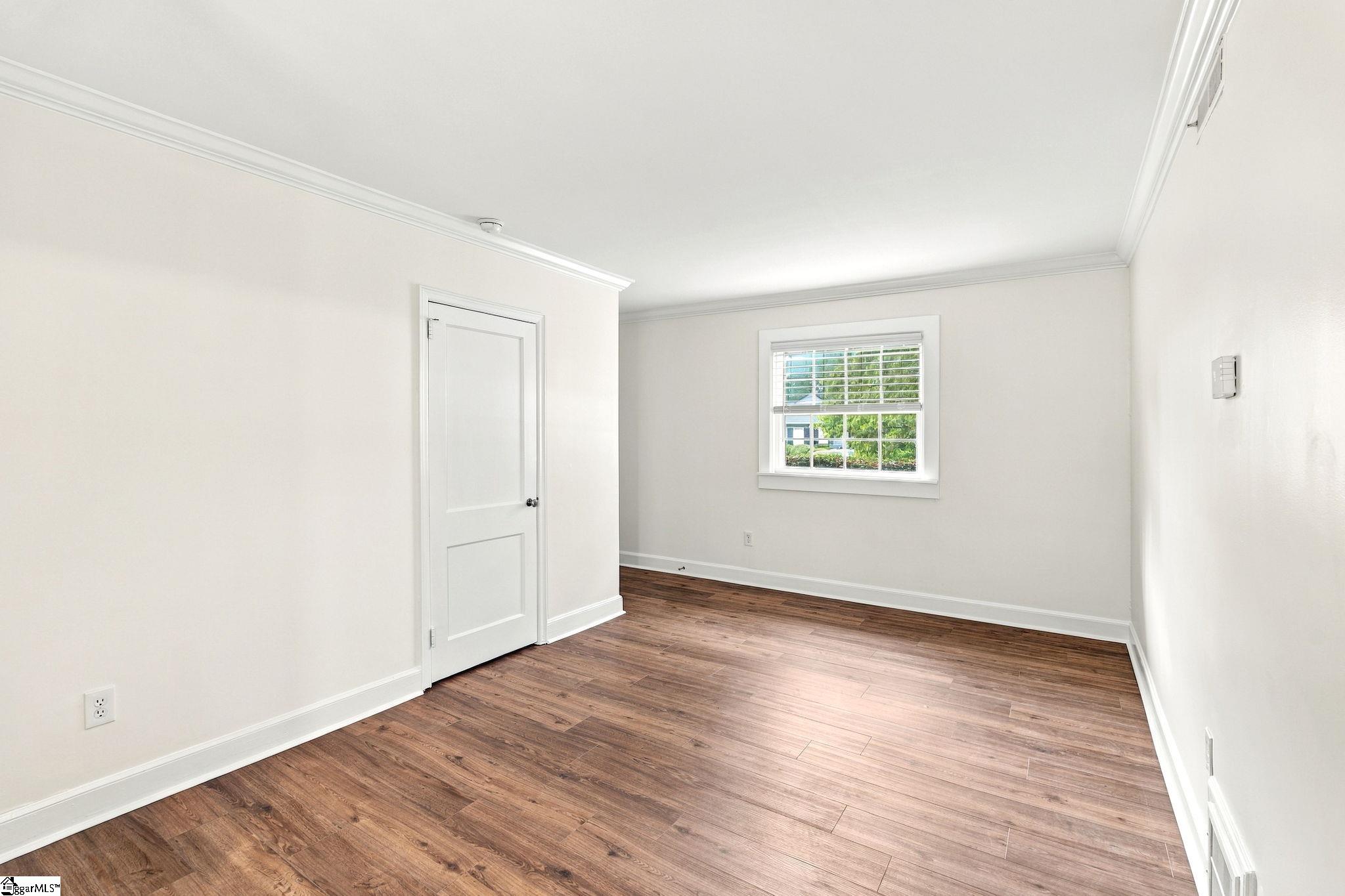100 Lewis Drive Property Photo 8