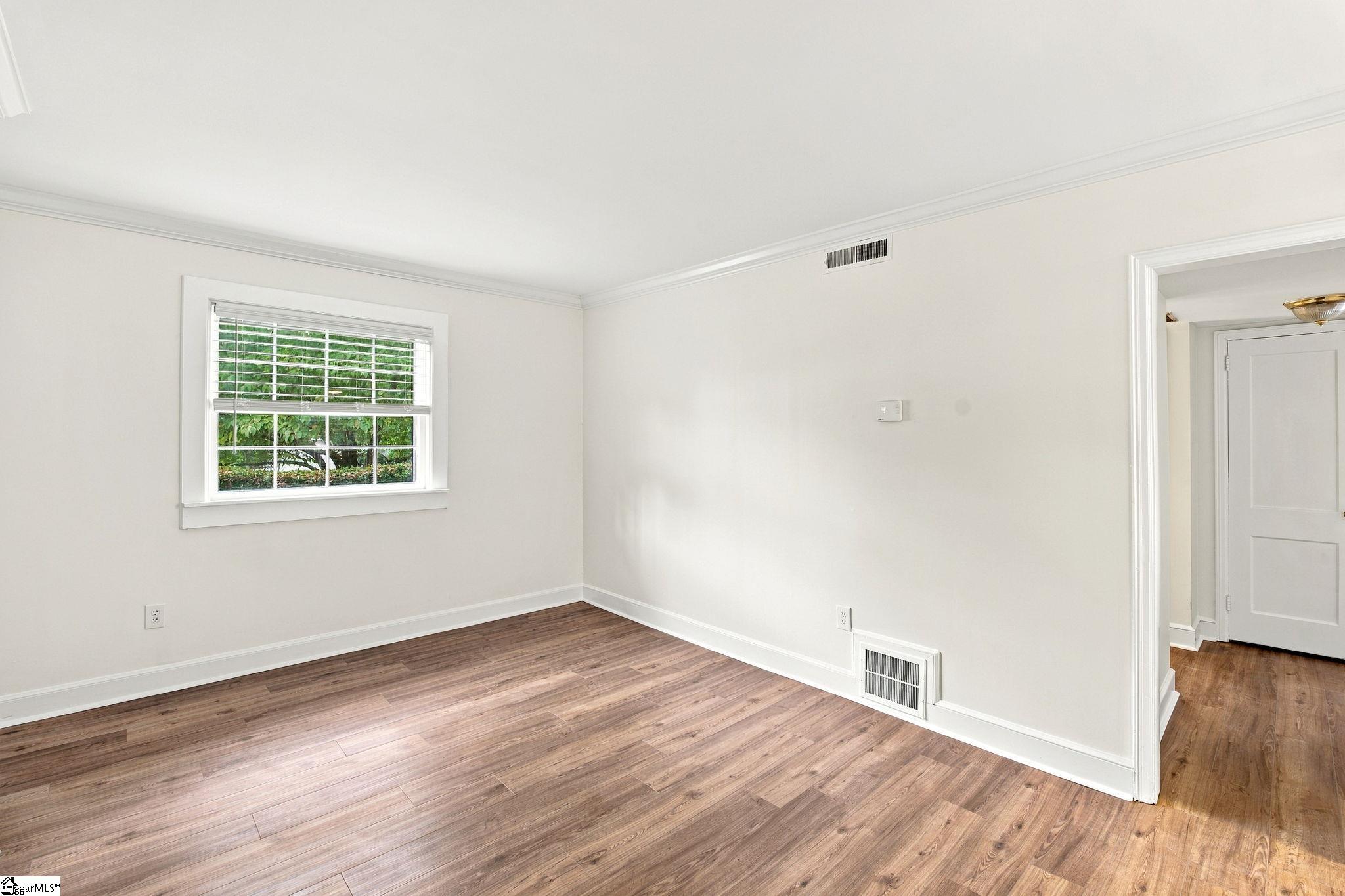 100 Lewis Drive Property Photo 9