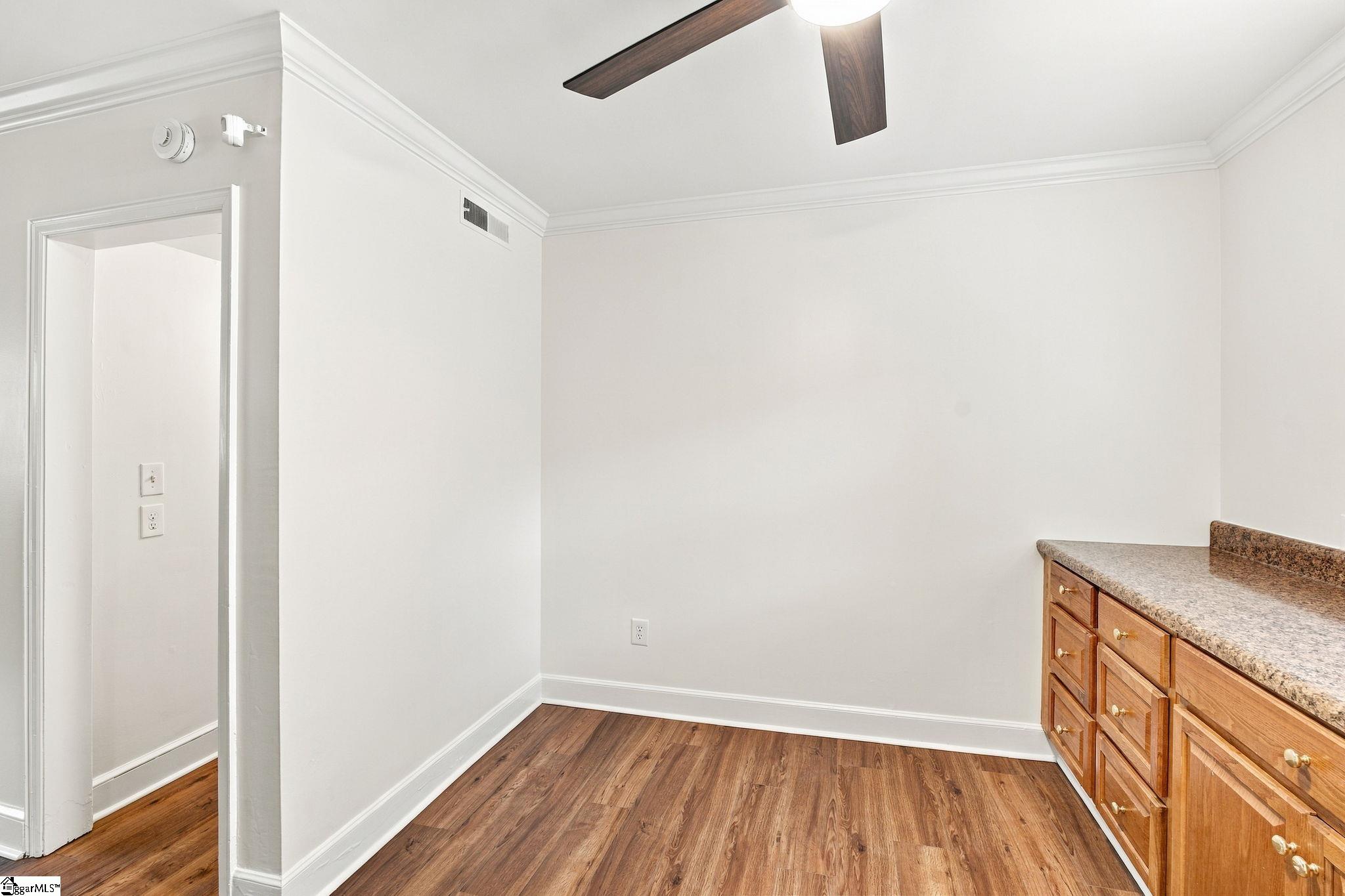 100 Lewis Drive Property Photo 12