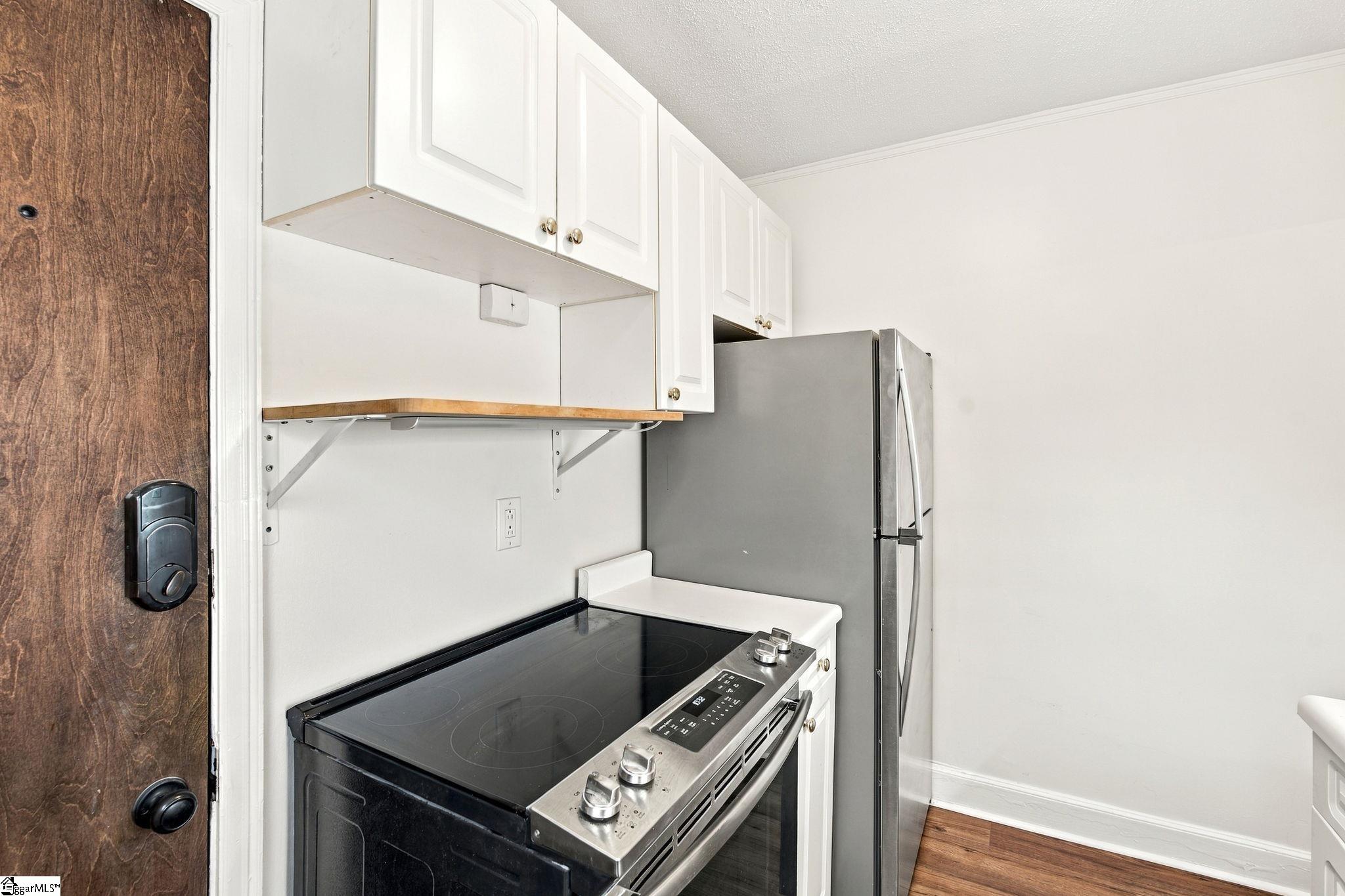 100 Lewis Drive Property Photo 16