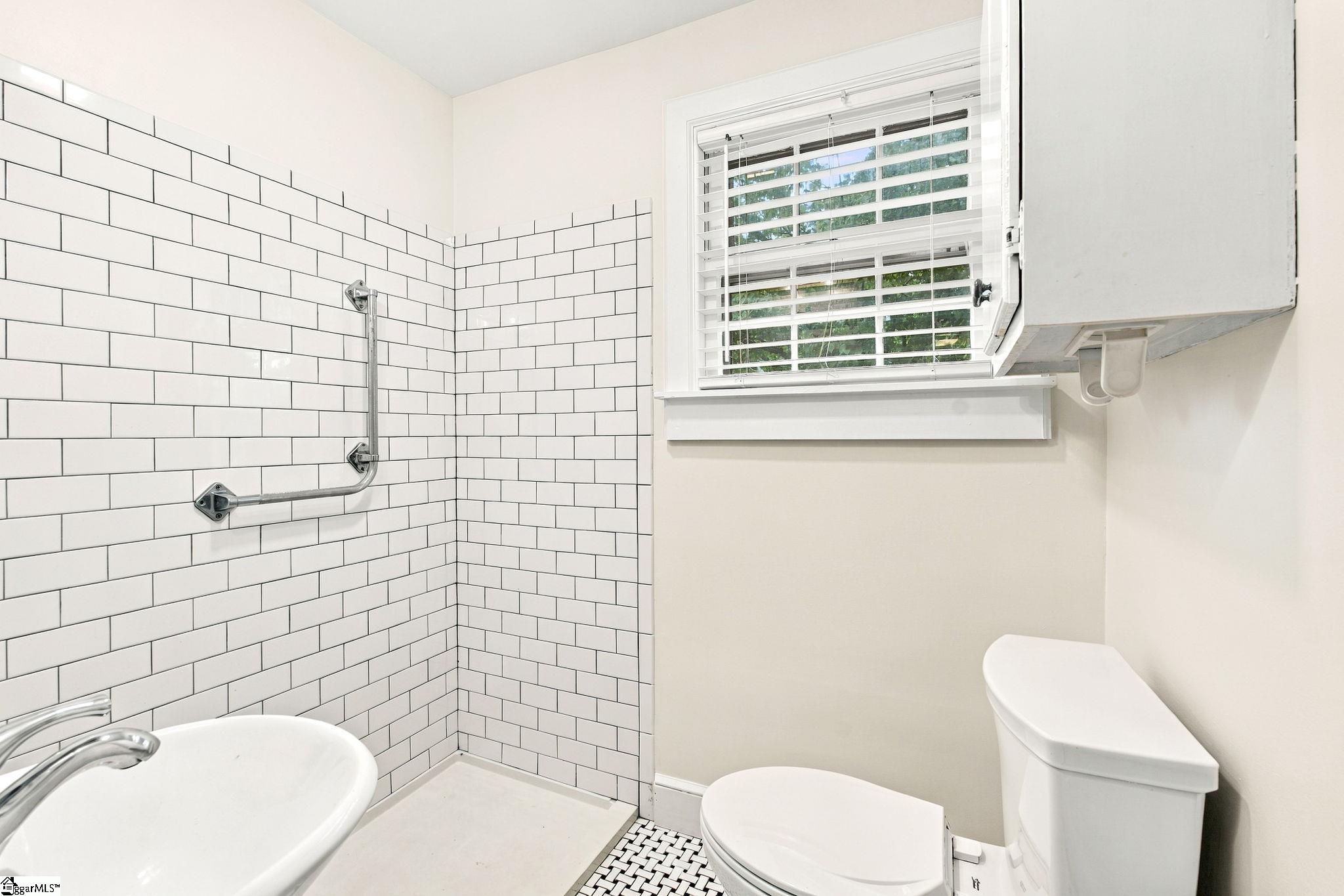 100 Lewis Drive Property Photo 21