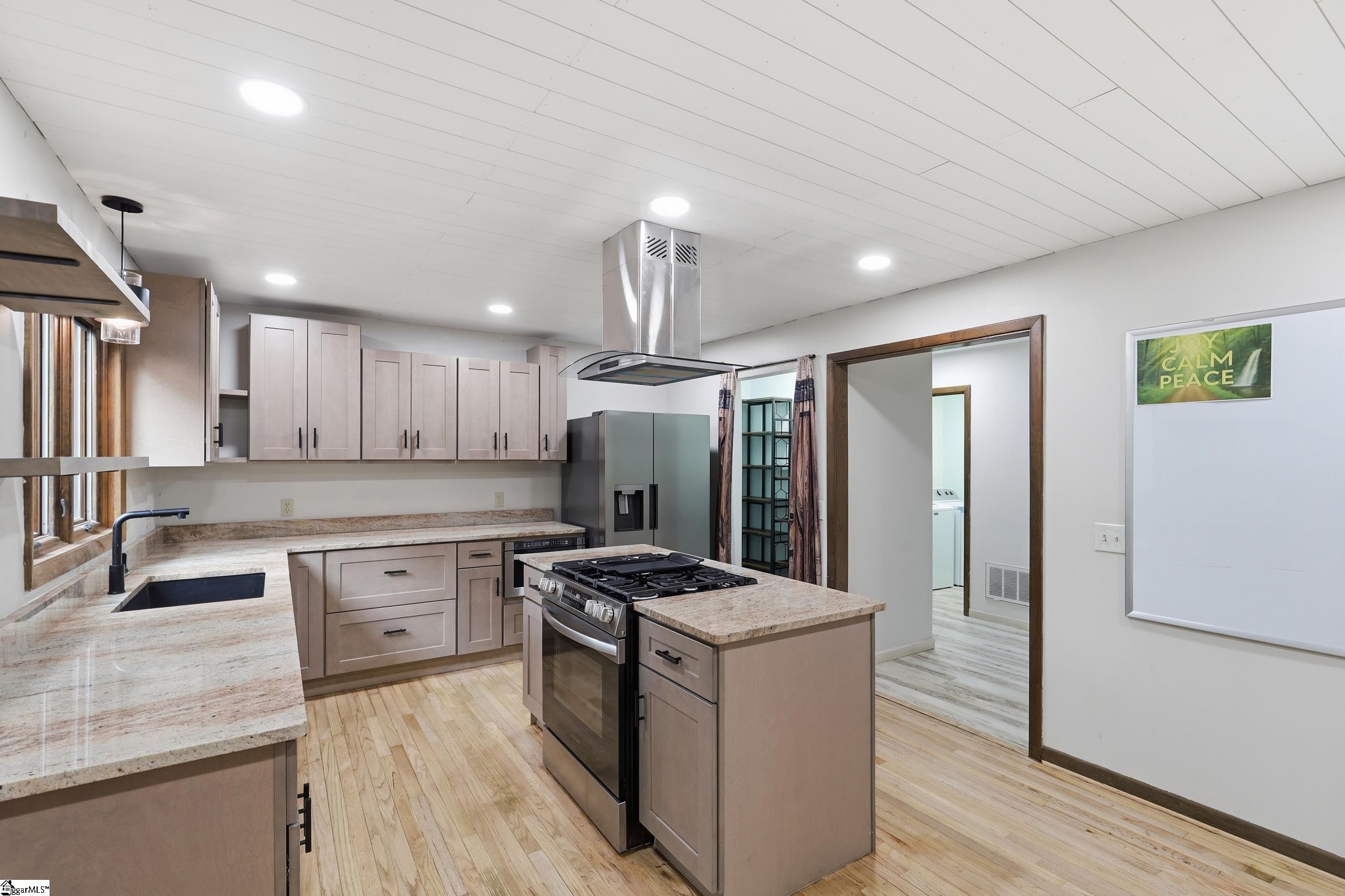 68 Washington Drive Property Photo 17