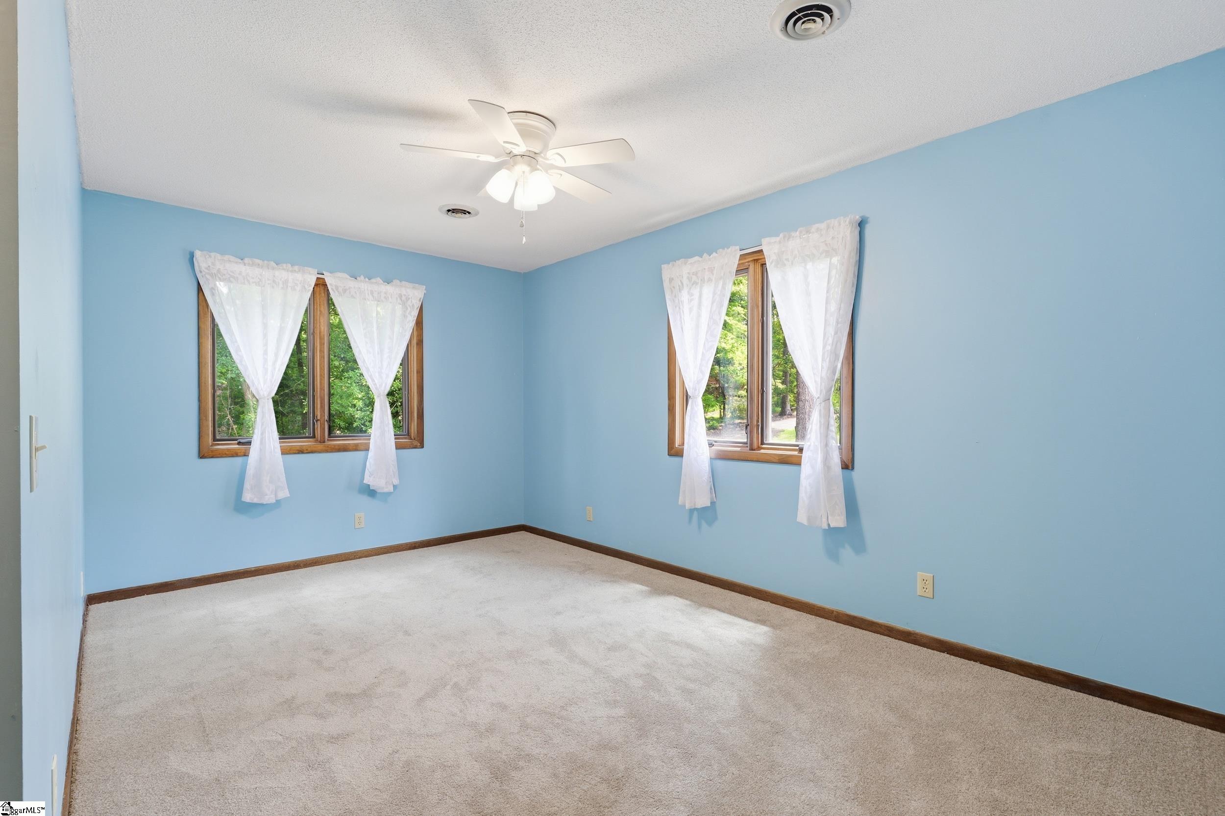 68 Washington Drive Property Photo 29