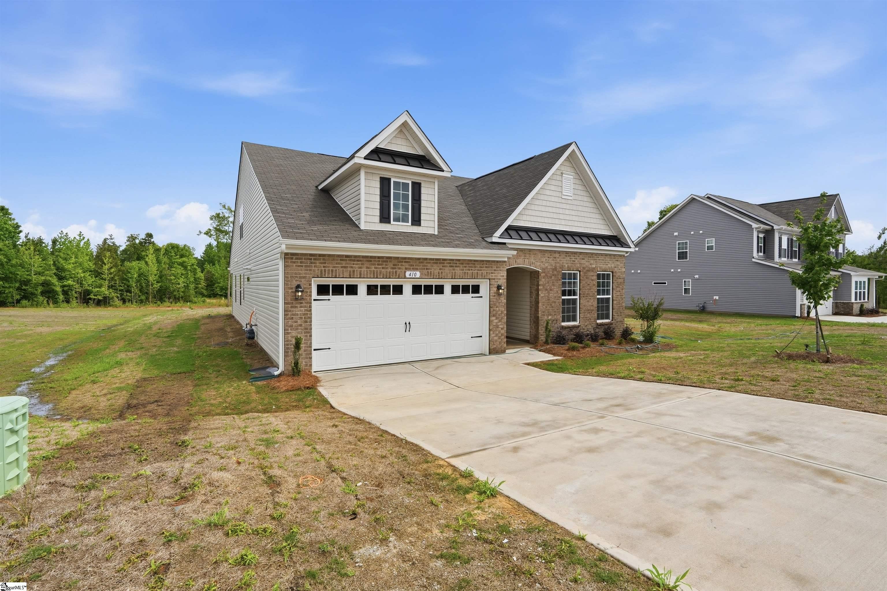 425 Adhurst Drive Property Photo 16