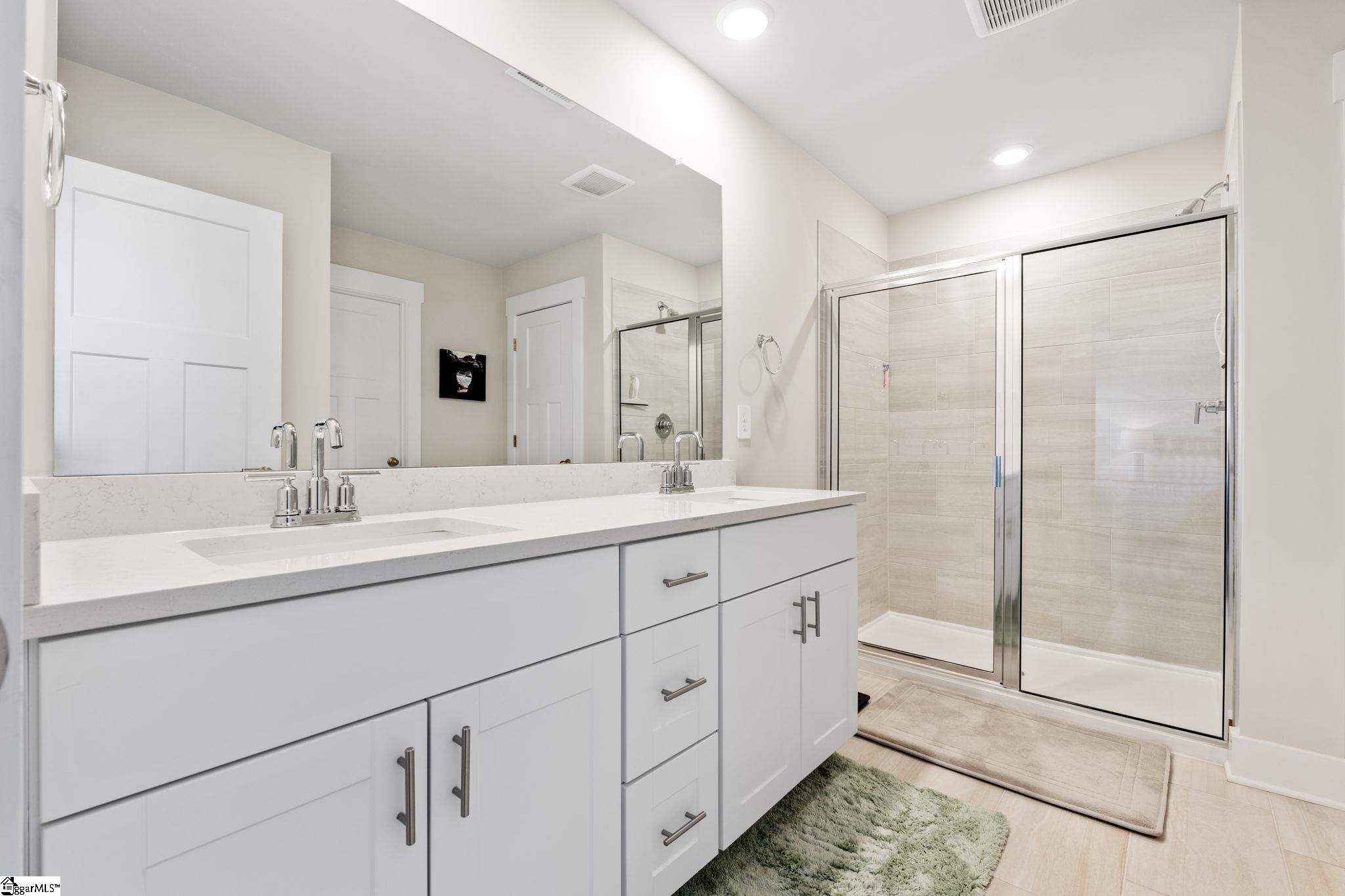 1598577 Property Photo 25