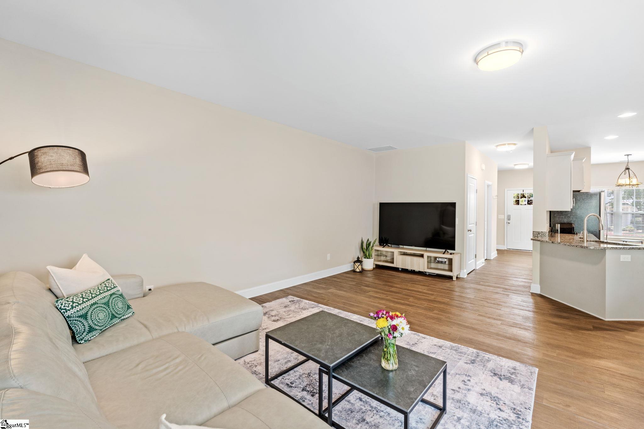 1598578 Property Photo 16