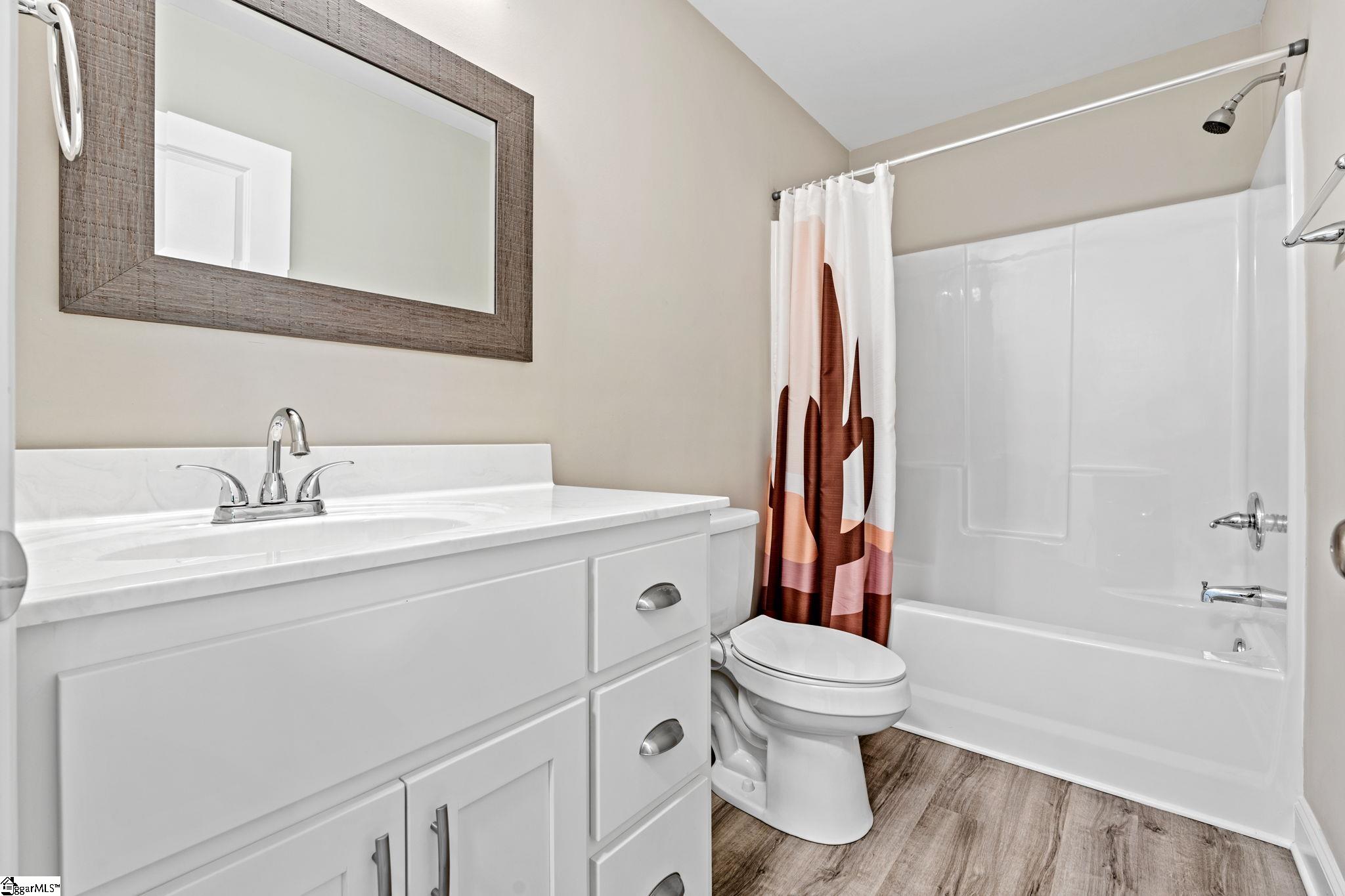 1598578 Property Photo 23