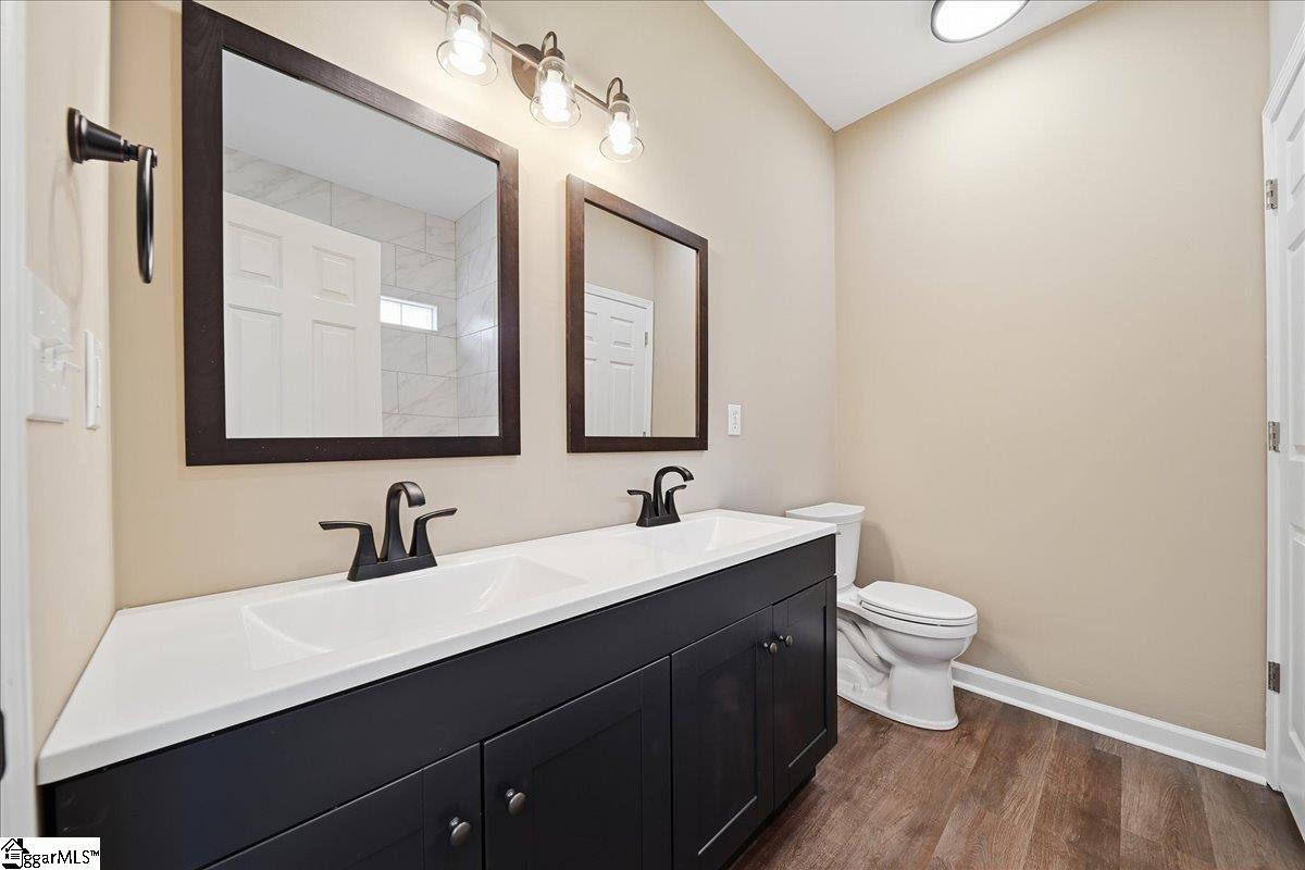 529 Fox Hurst Court Property Photo 16