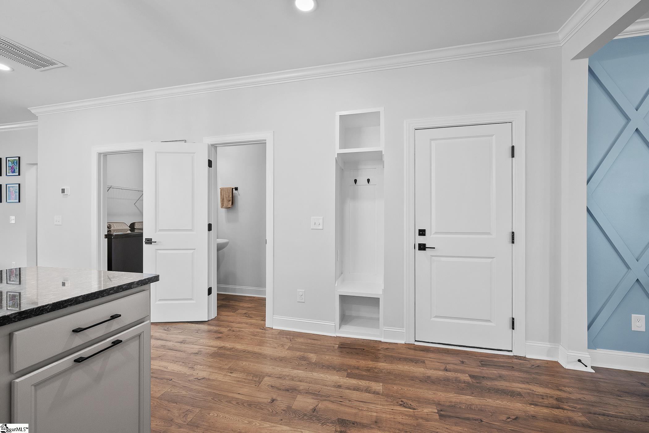 606 Lewes Avenue Property Photo 9