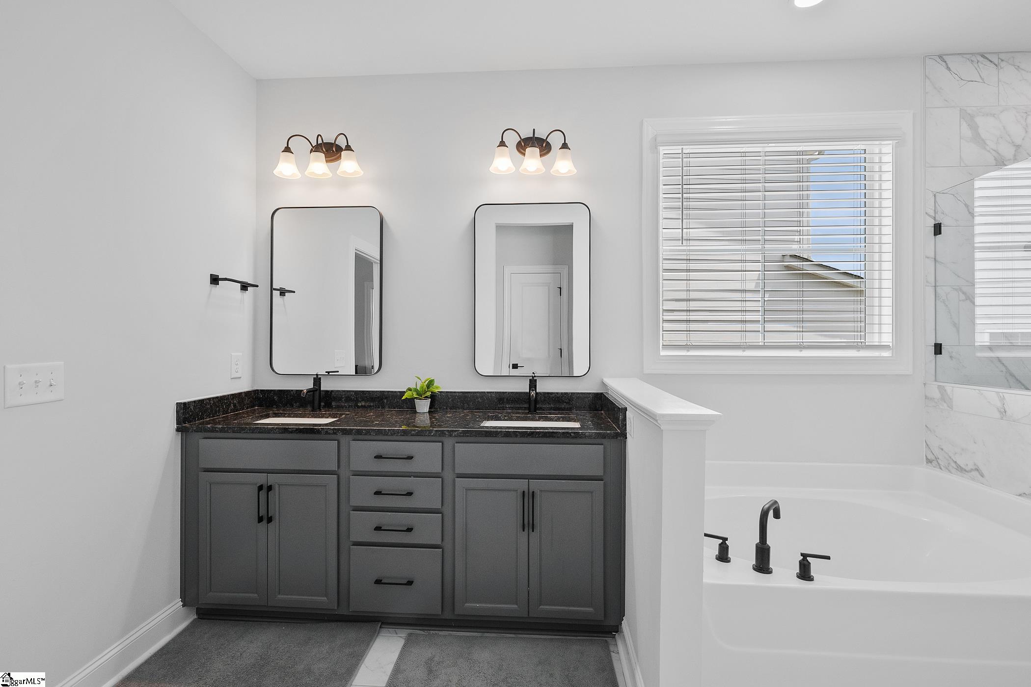 606 Lewes Avenue Property Photo 22