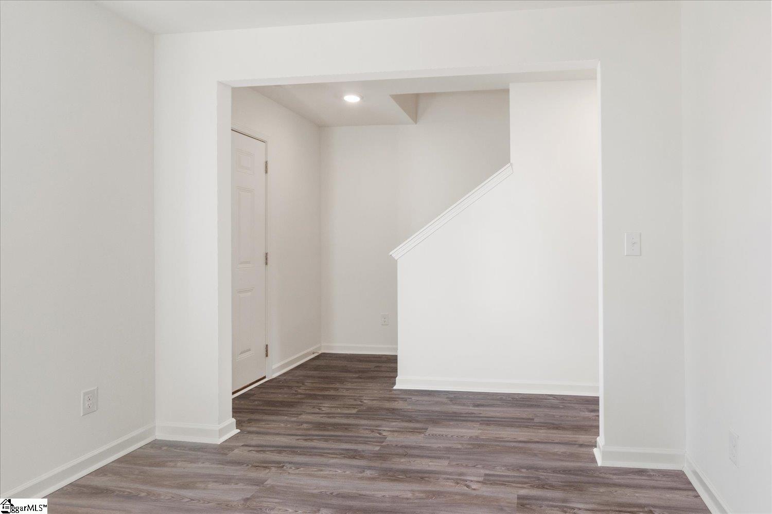 123 Russet Road Property Photo 7