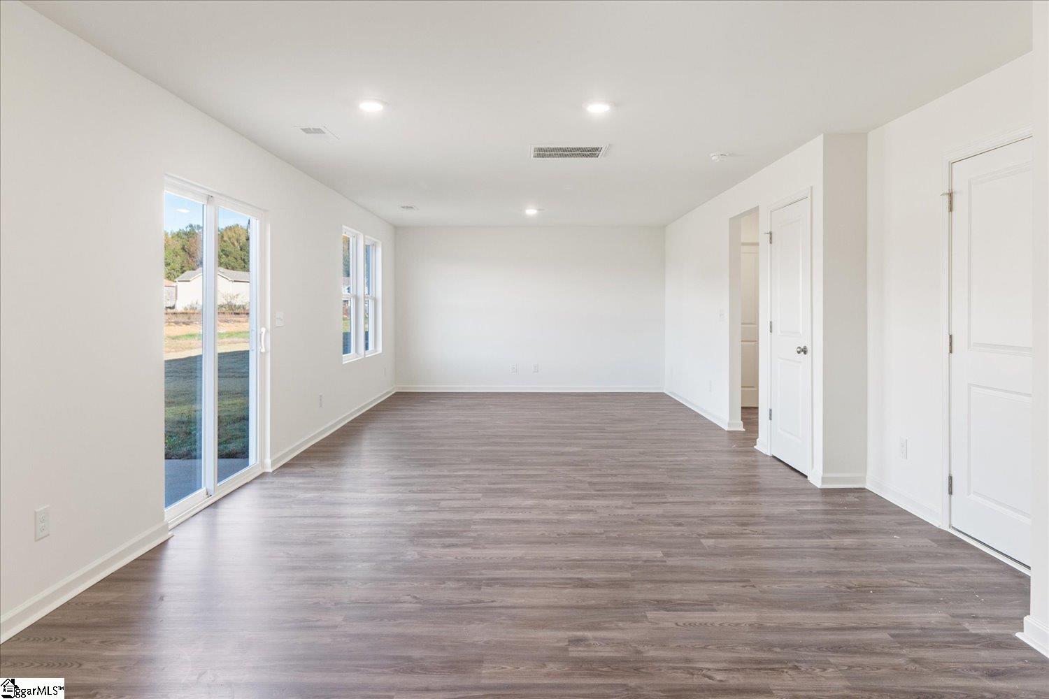 123 Russet Road Property Photo 14