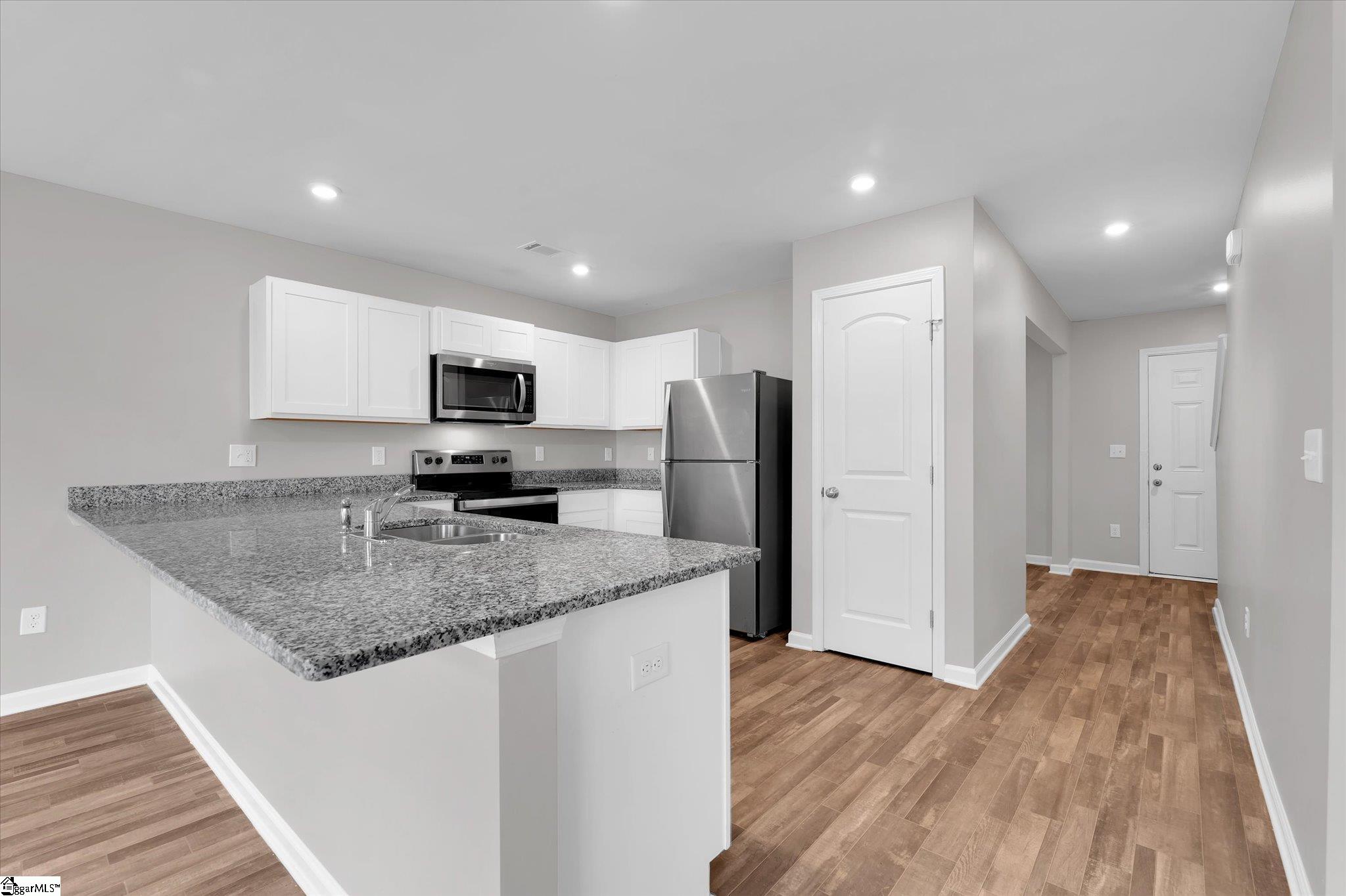 544 Bella Casa Run Property Photo 5