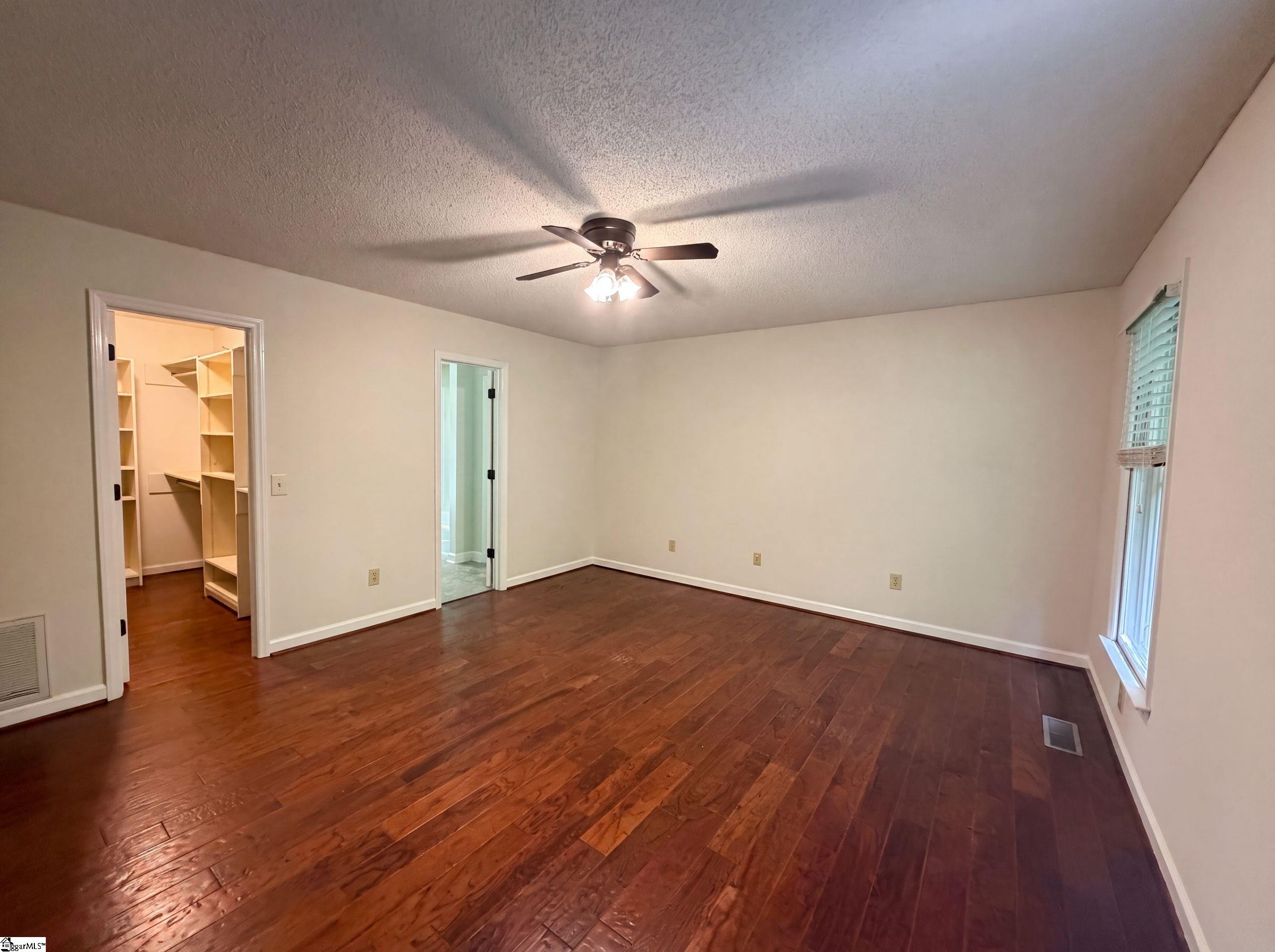 335 Dill Circle Property Photo 4