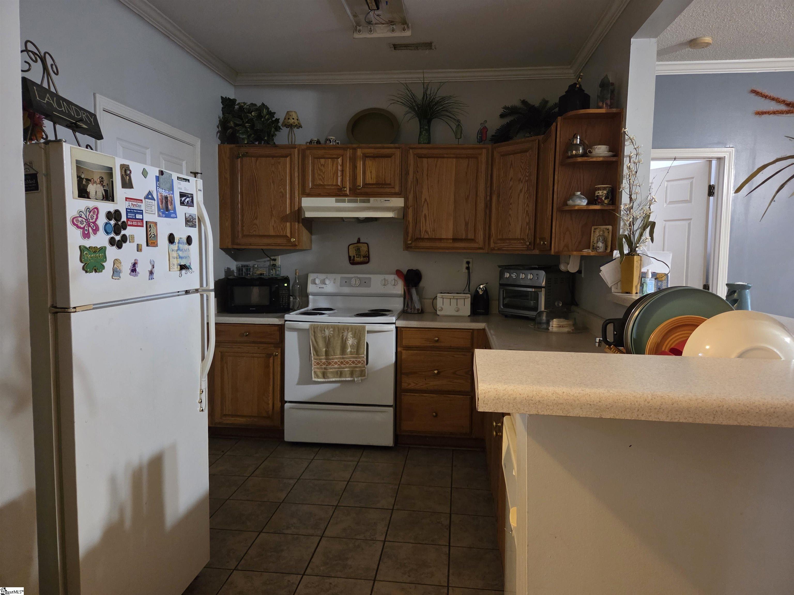 160 Wexford Drive Property Photo 3