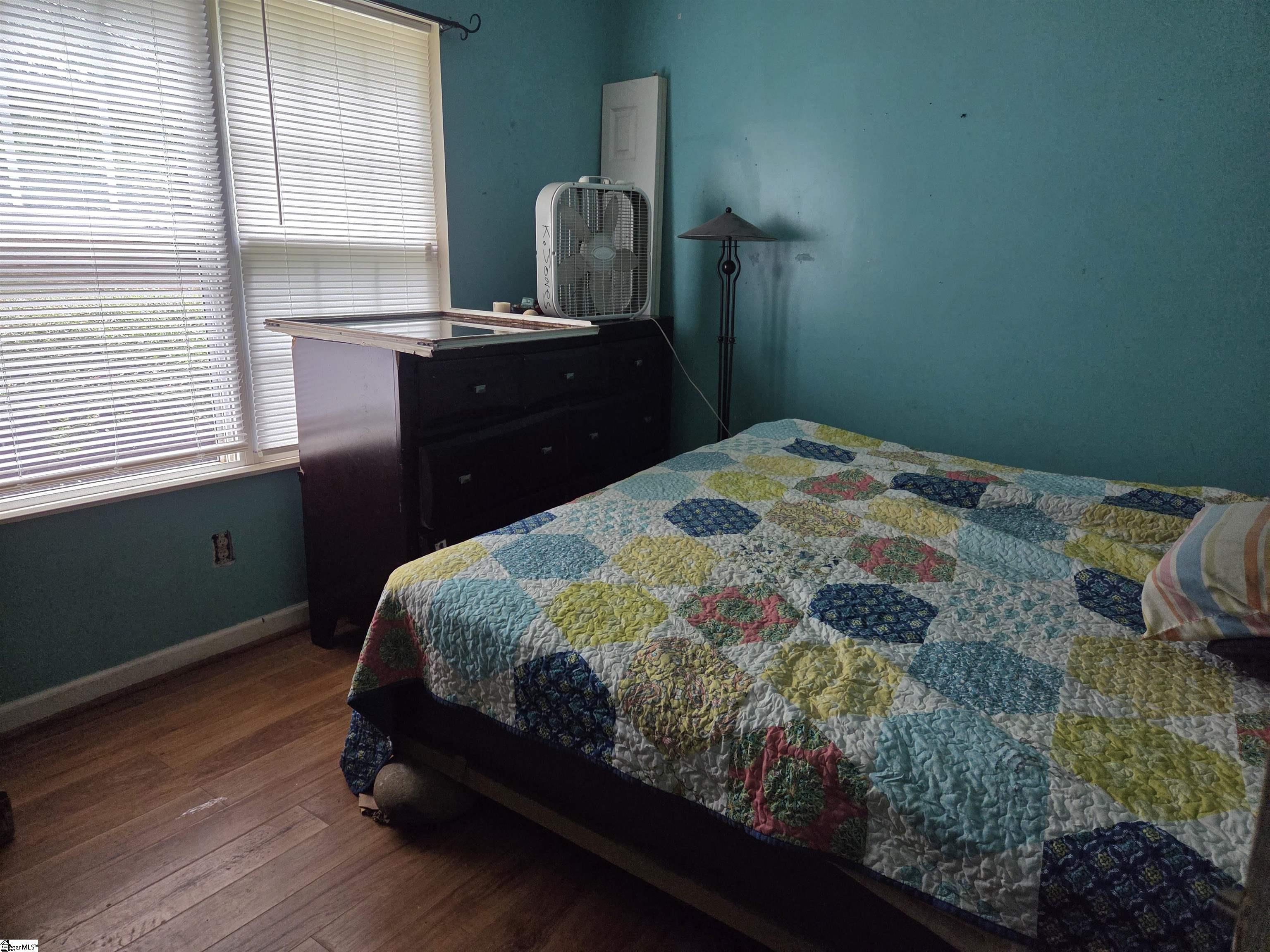 160 Wexford Drive Property Photo 7